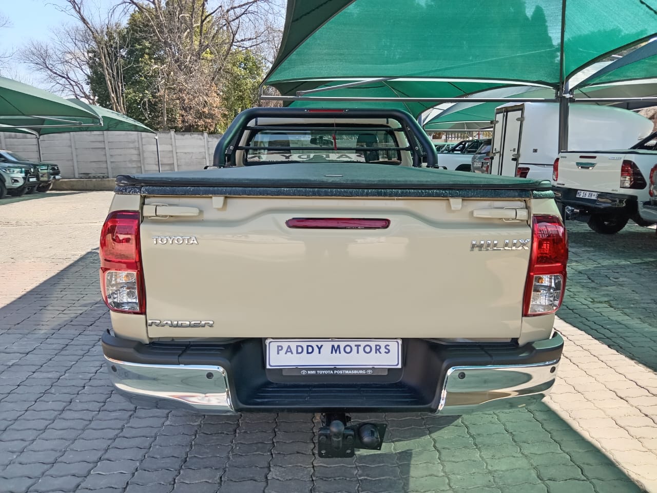
								Toyota Hilux 2.4 GD6 Single cab full									