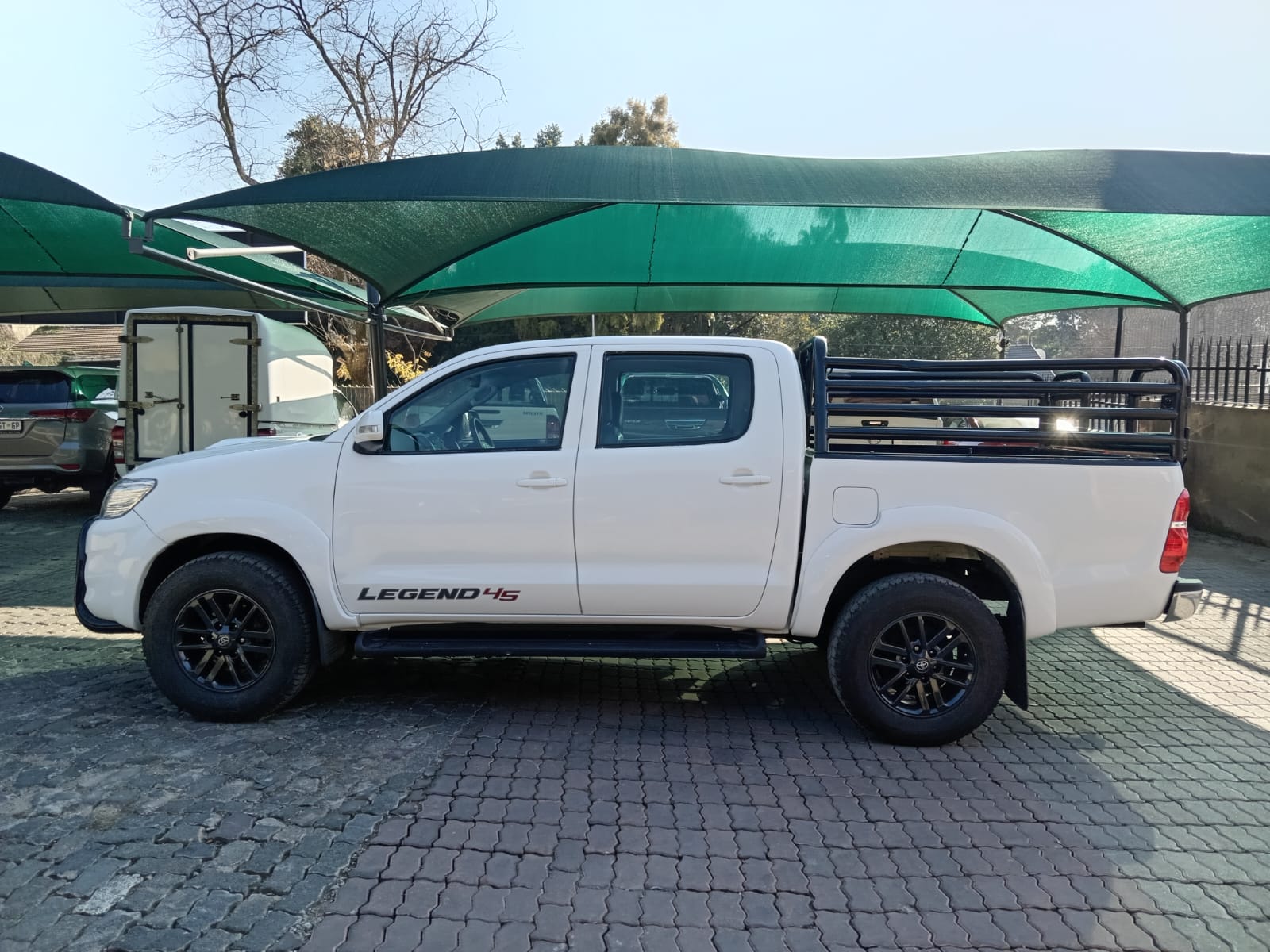 
								Toyota Hilux 3.0 D4D Legend 45 double cab full									