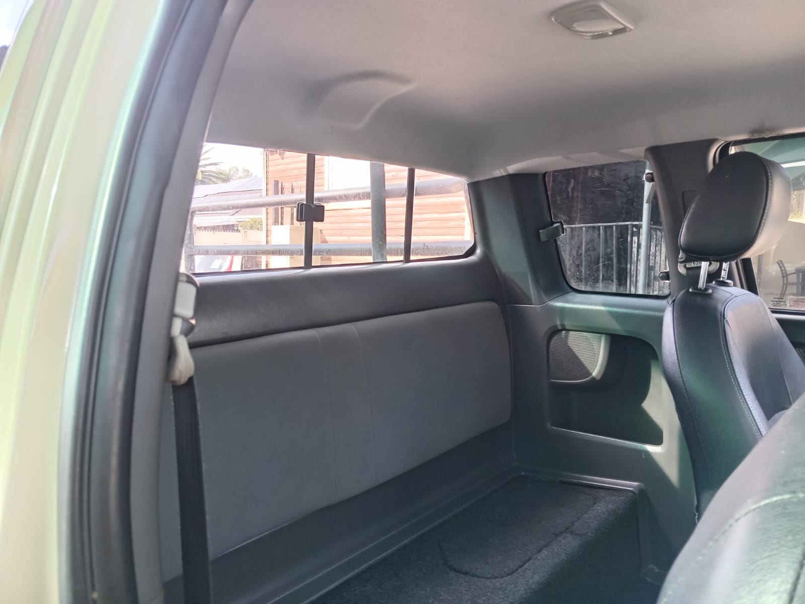 
								Toyota Hilux 3.0 D4D Extra cab 4×2. full									