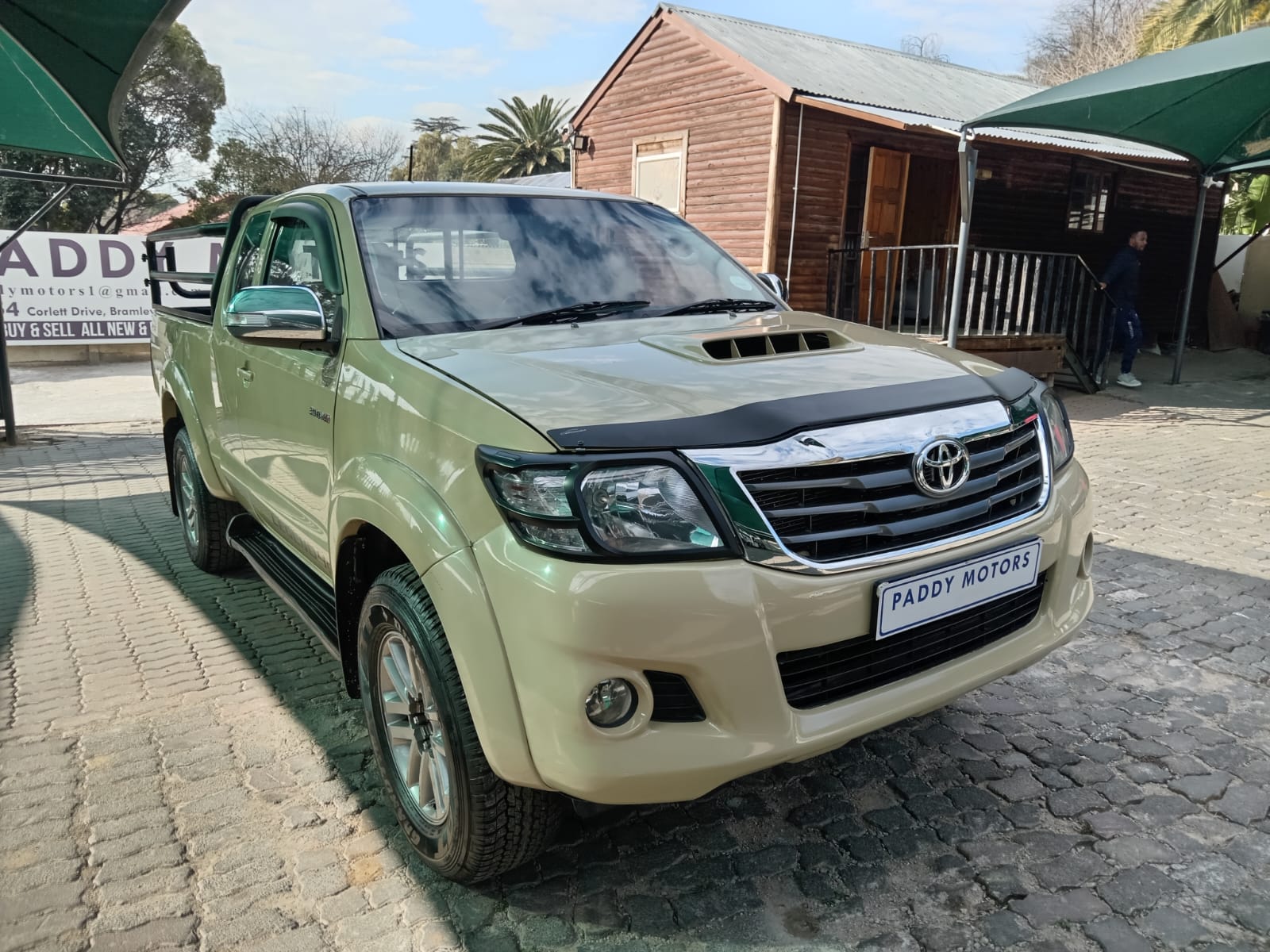 
								Toyota Hilux 3.0 D4D Extra cab 4×2. full									