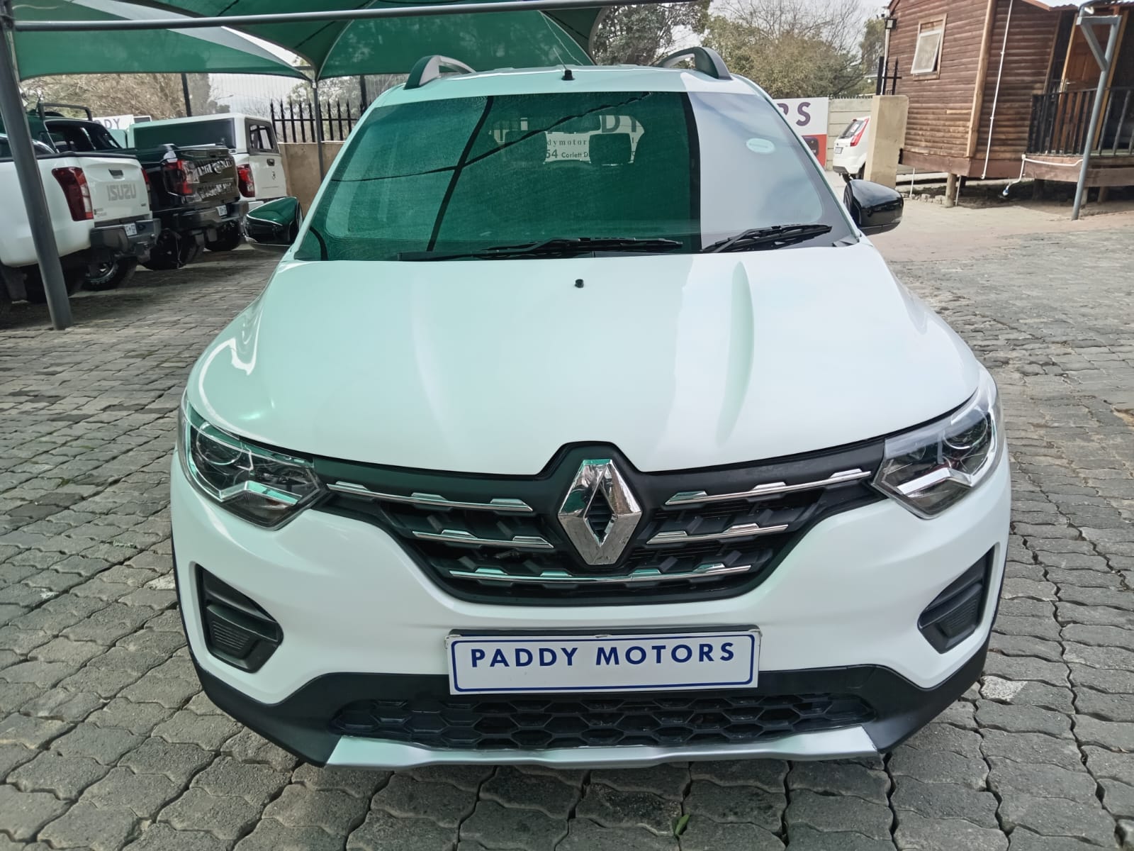 
								Renault Triber 1.0 Hatchback full									