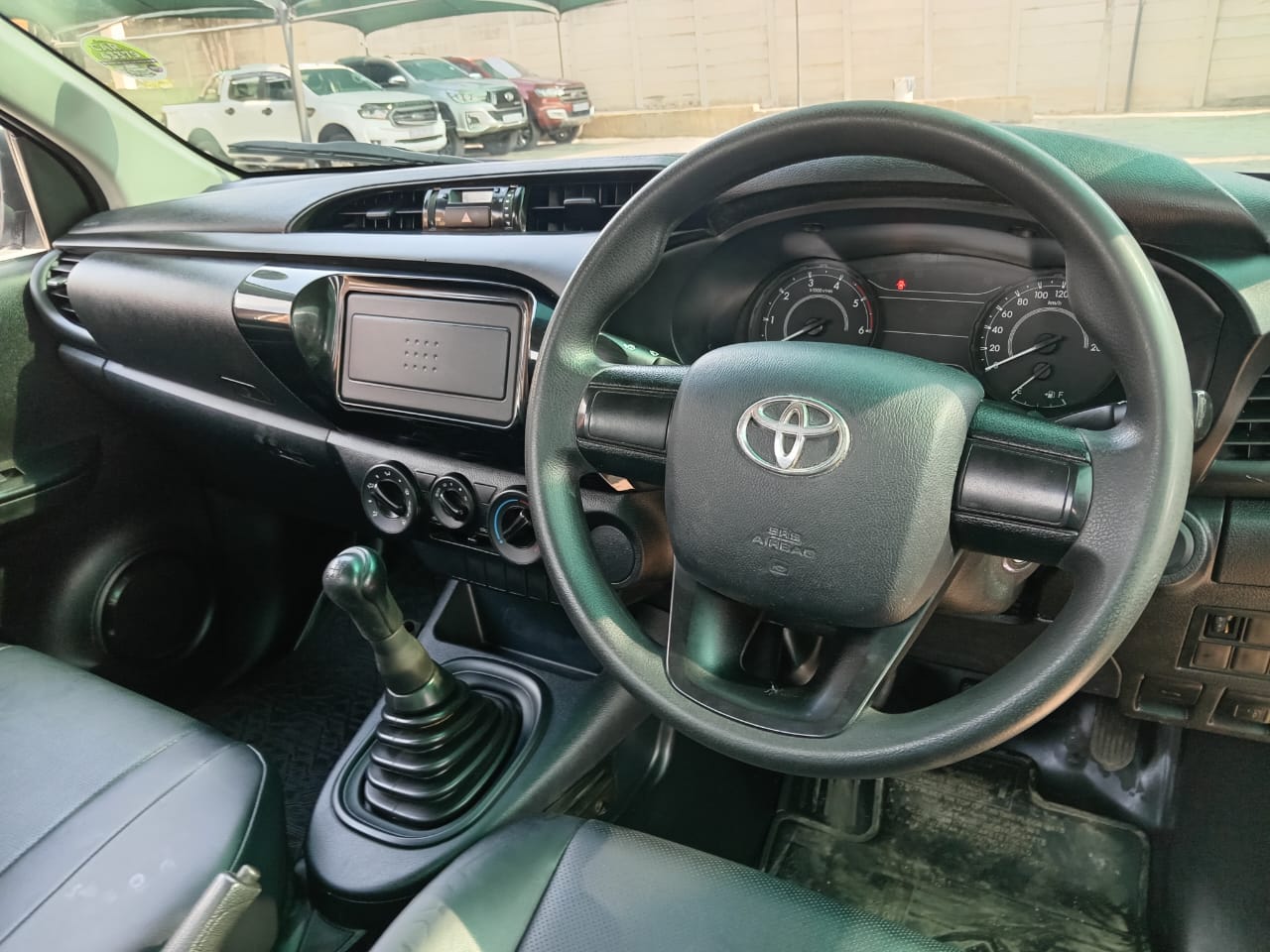 
								Toyota Hilux 2.4 GD Single cab. full									