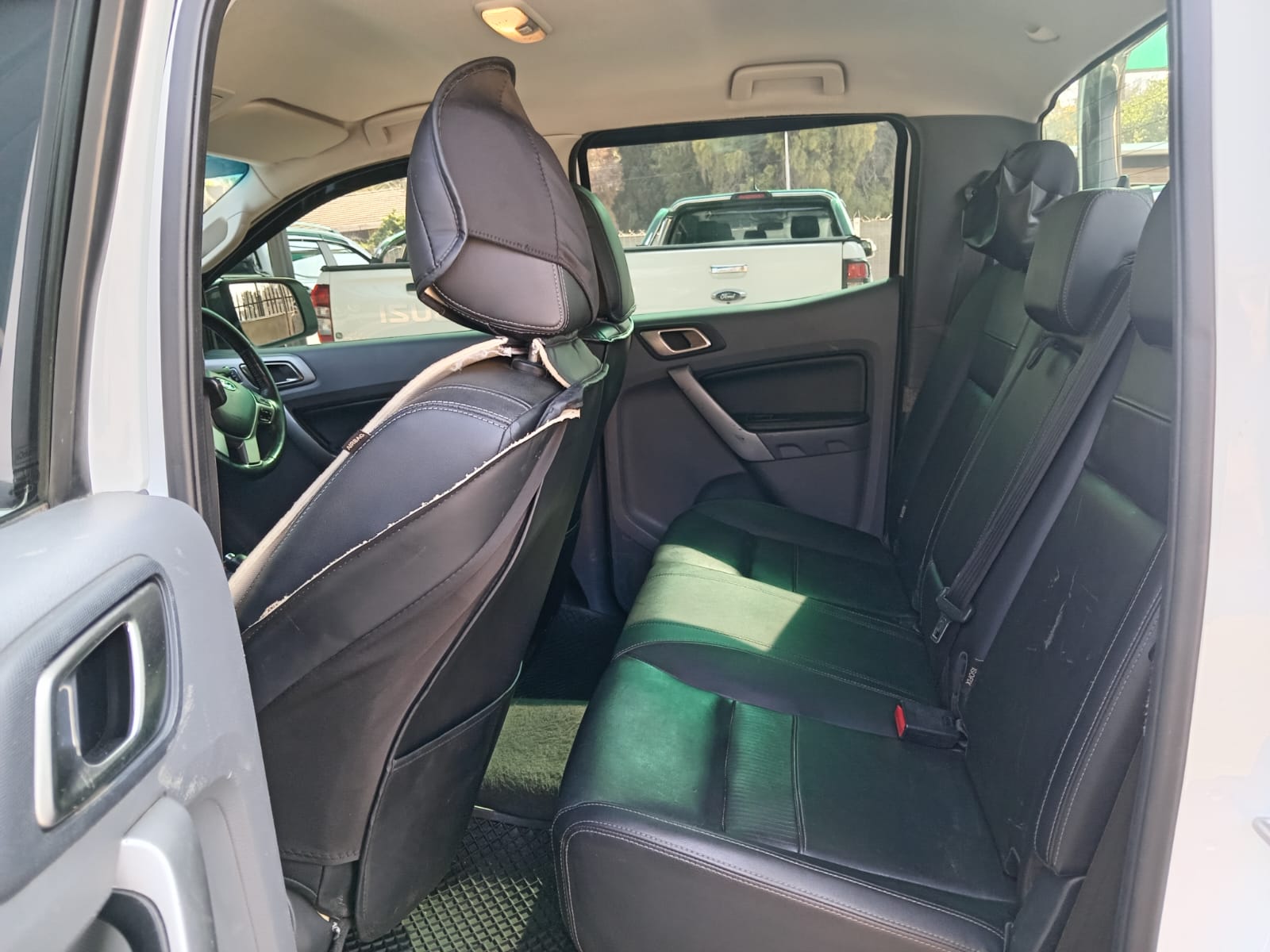 
								Ford Ranger 3.2 TDCI Double cab 4×4. full									