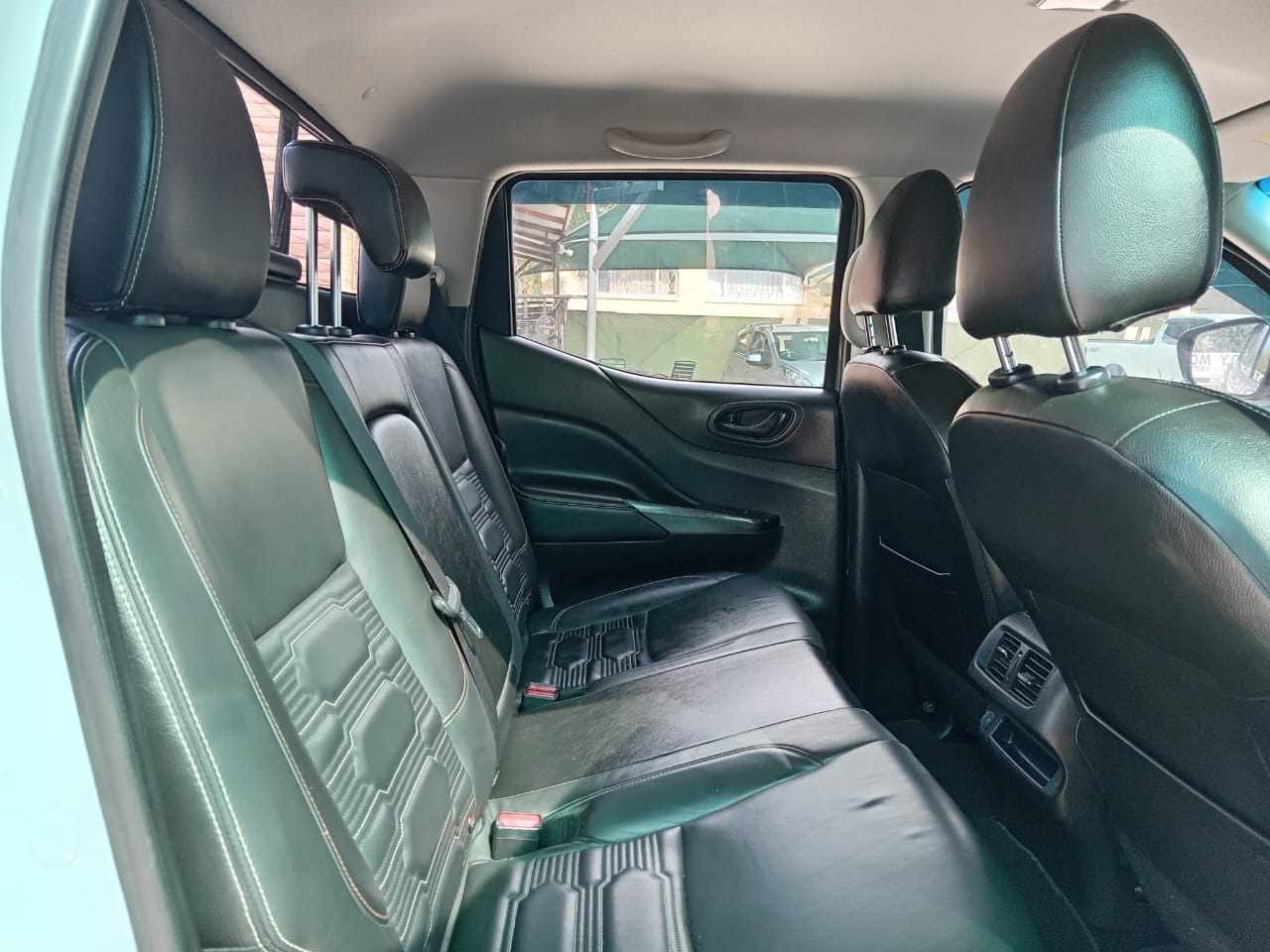 
								Nissan Navara 2.5 DDTI PRO-2X Double cab full									