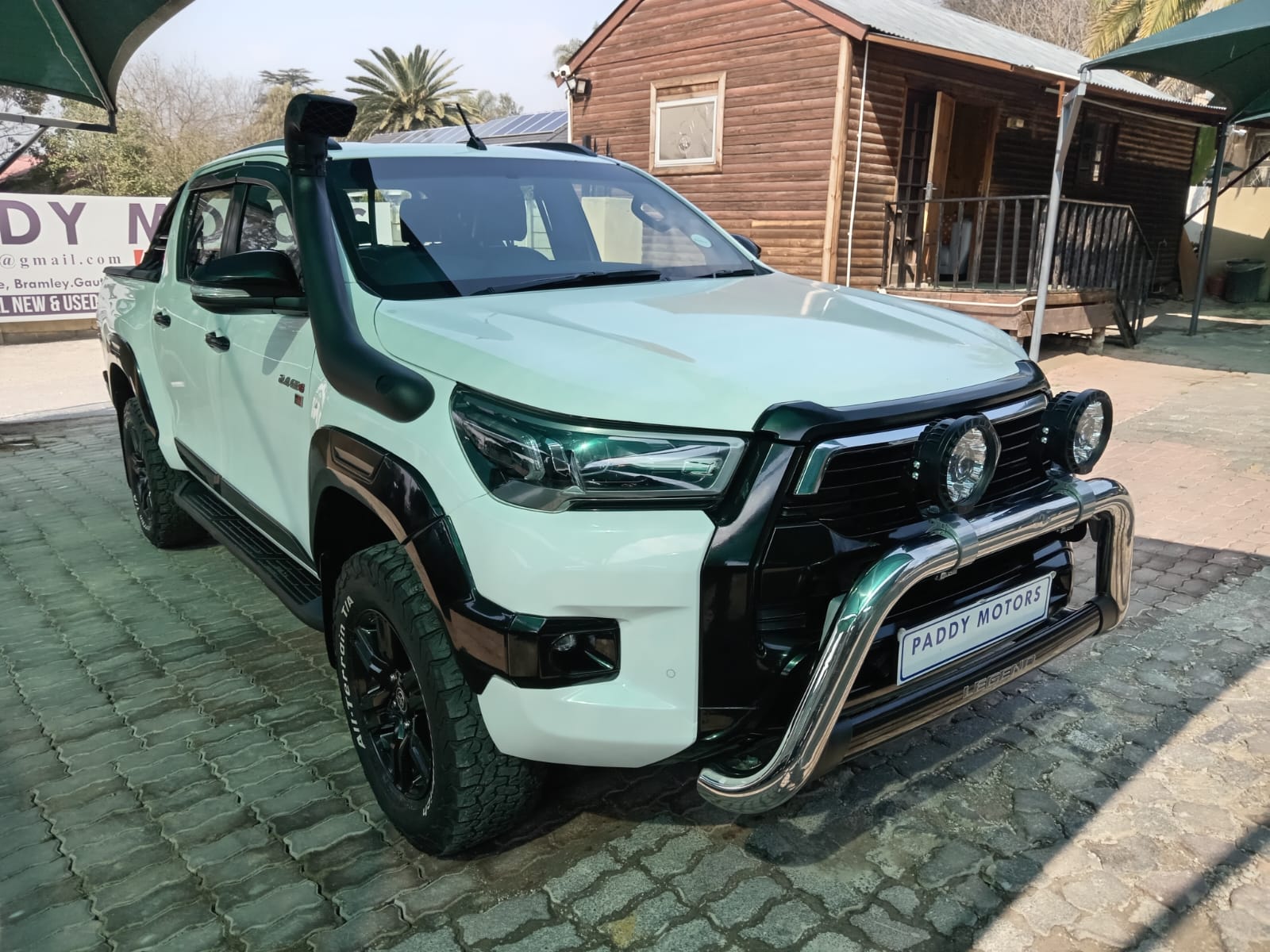 
								Toyota Hilux 2.4GD6 Double cab 4×4 full									