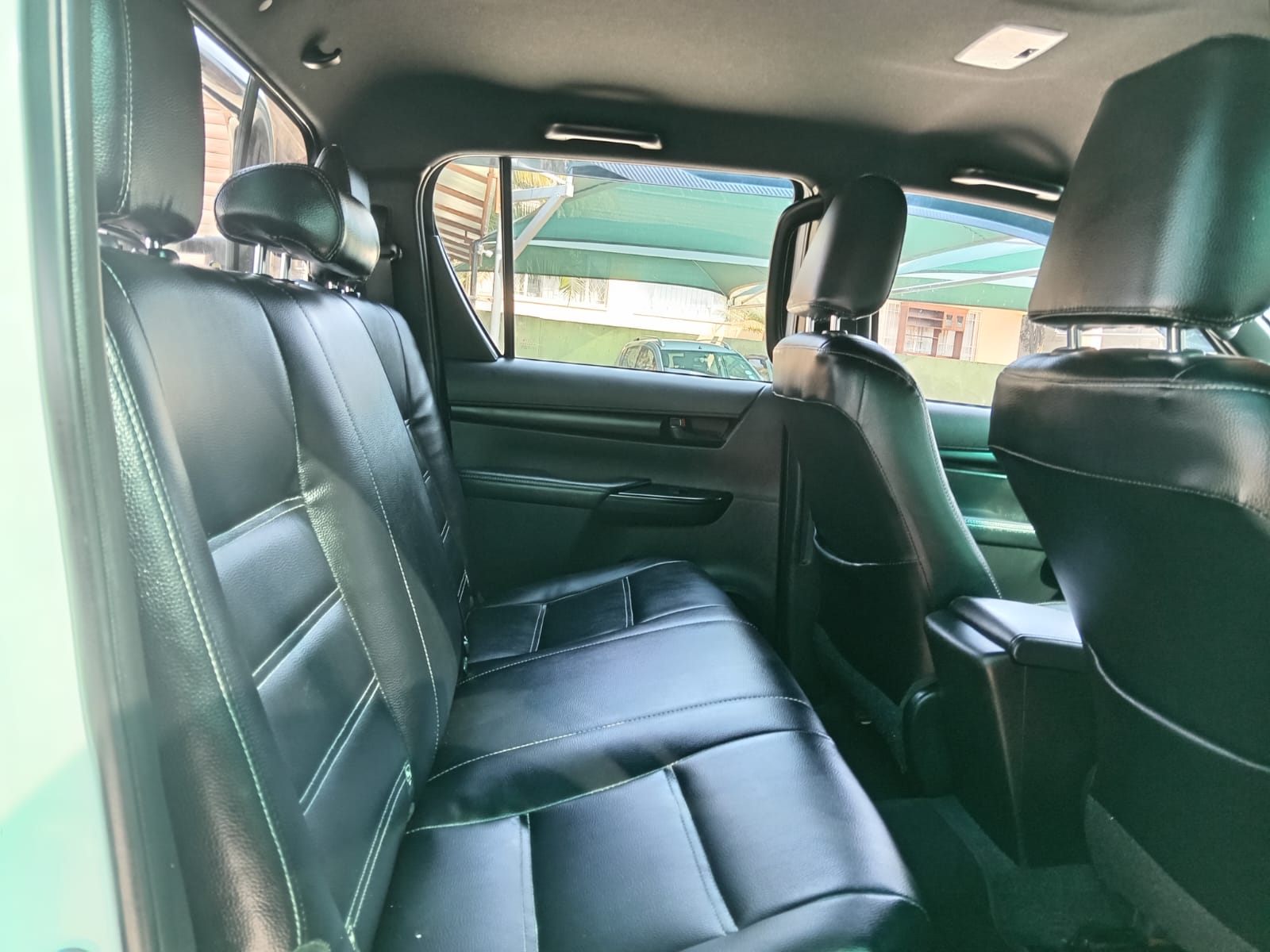 
								Toyota Hilux 2.4GD6 Double cab 4×4 full									