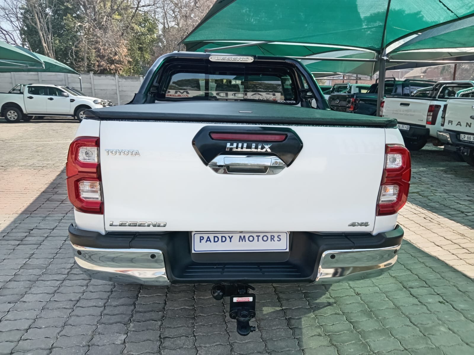 
								Toyota Hilux 2.4GD6 Double cab 4×4 full									