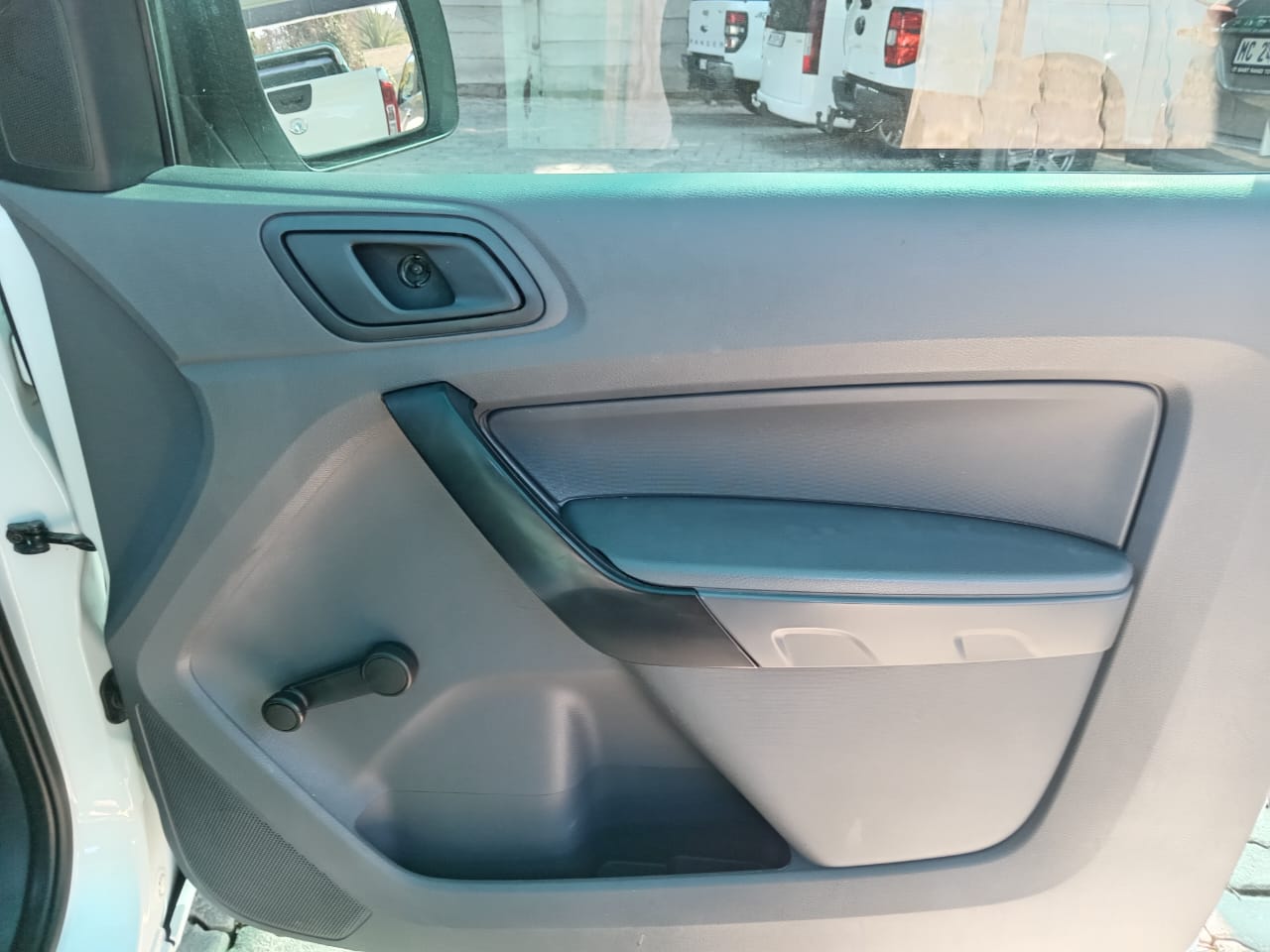 
								Ford Ranger 2.2 TDCI Single cab 4×2. full									