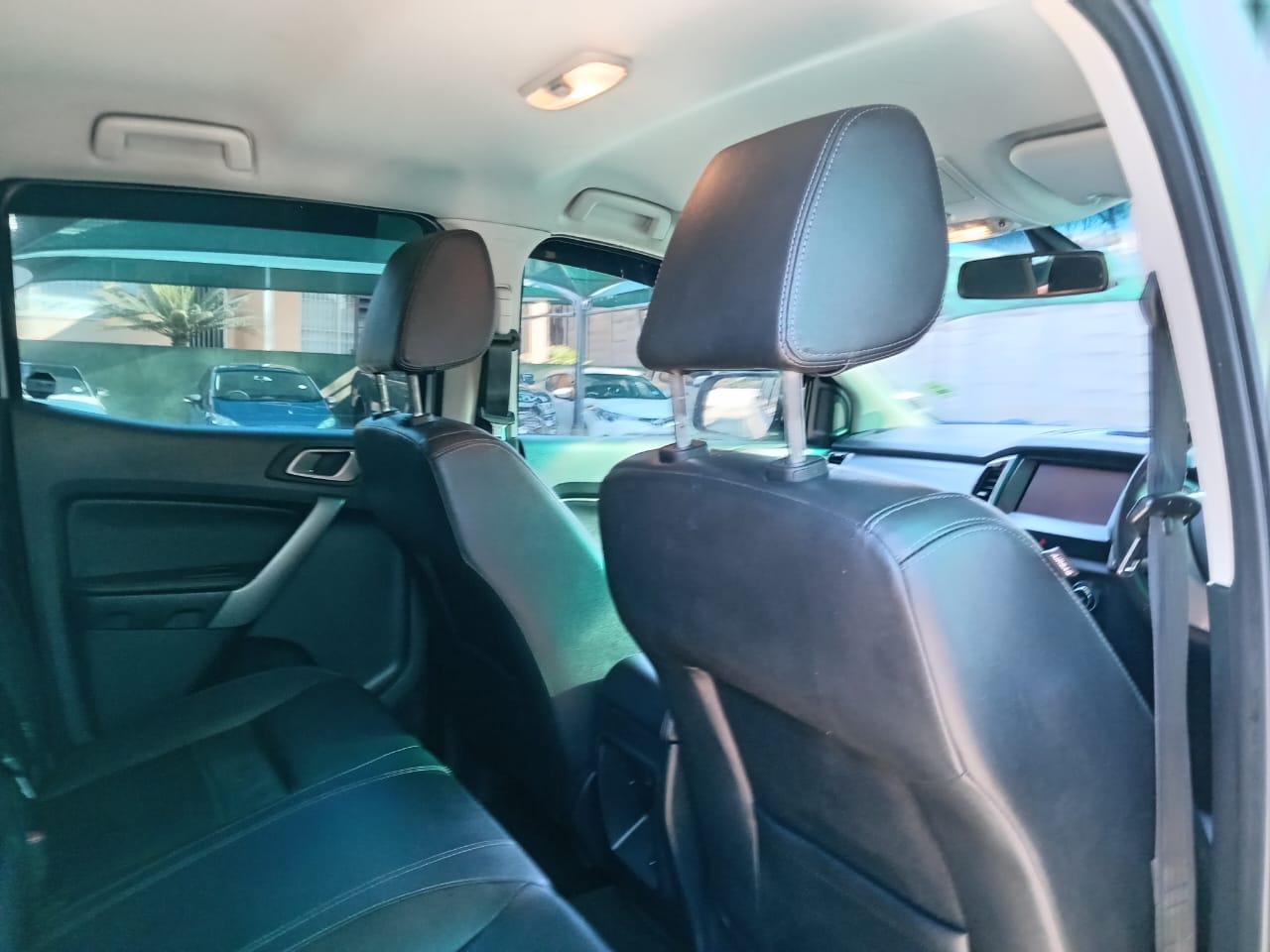 
								Ford Ranger 3.2 TDCI double cab XLT 4×2 full									