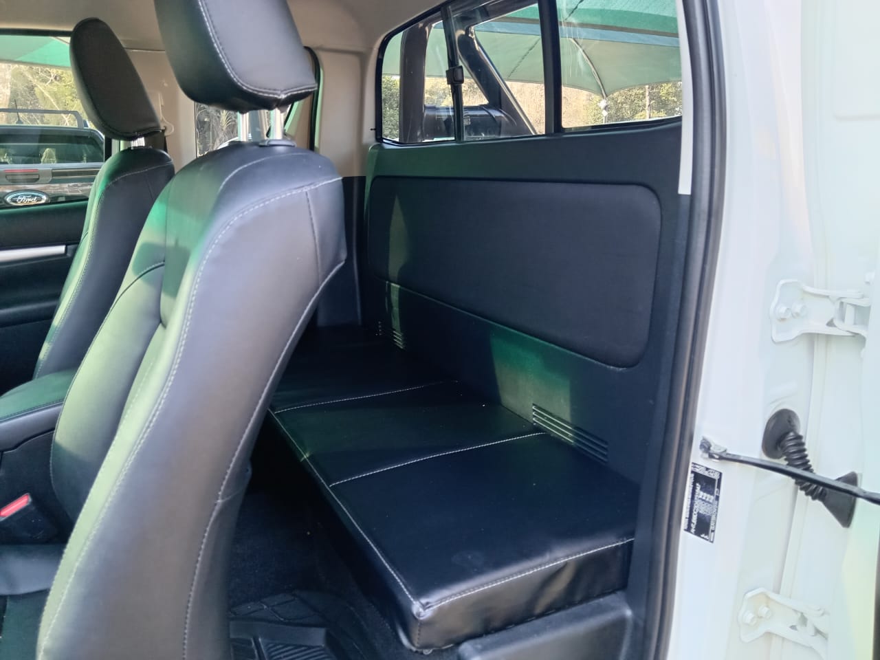 
								Toyota Hilux 2.4GD6 Double cab 4×4 full									