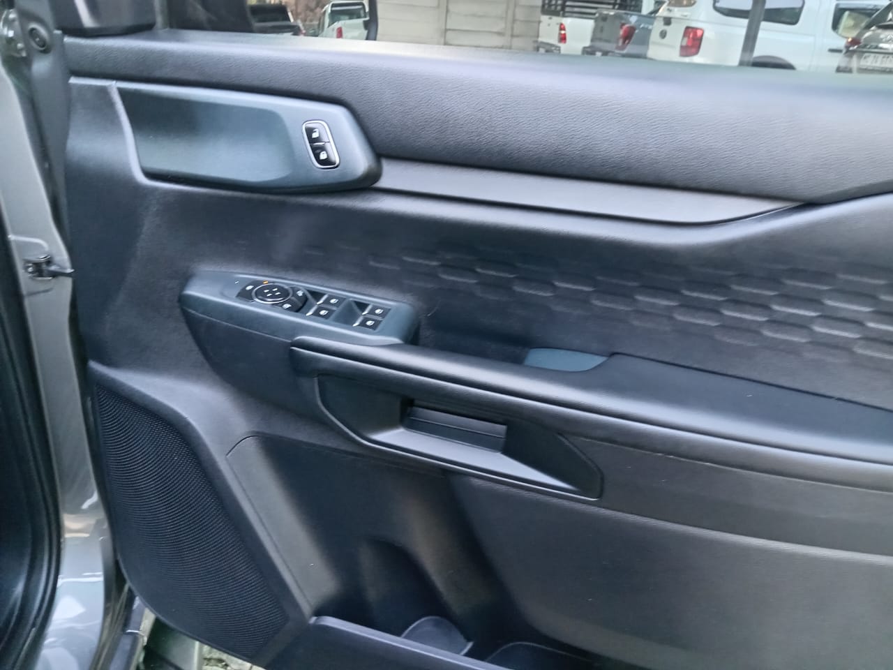 
								Ford Ranger 2.0 ST VL Double cab 4×4 full									