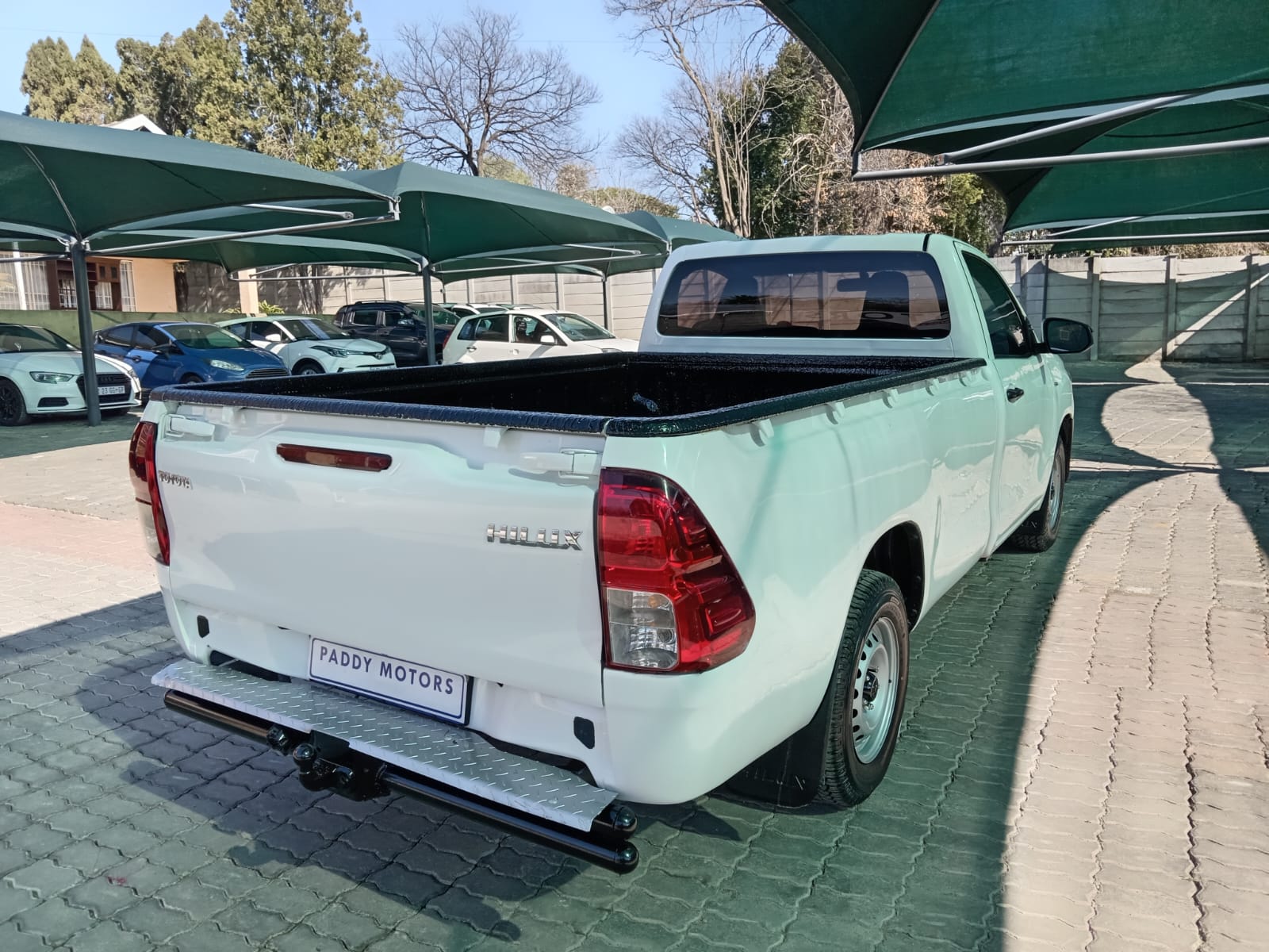 
								Toyota Hilux 2.4 GD Single cab full									