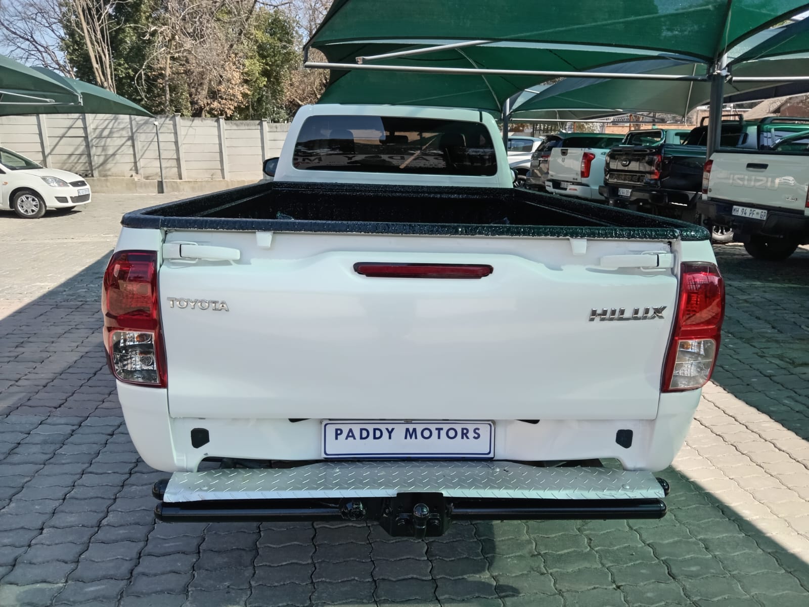 
								Toyota Hilux 2.4 GD Single cab full									