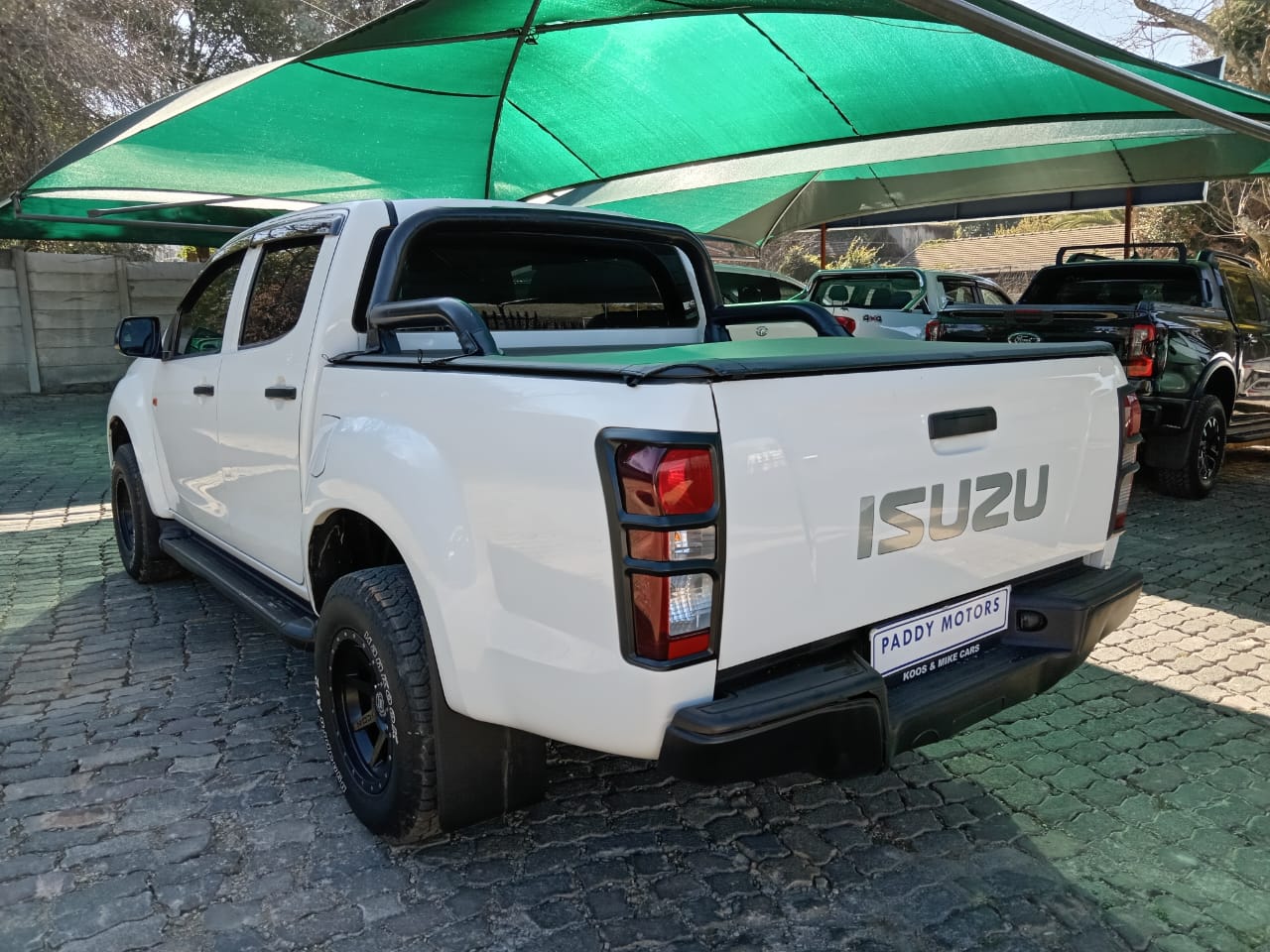 
								Isuzu KB250 D-TEQ Double cab 4×2 full									