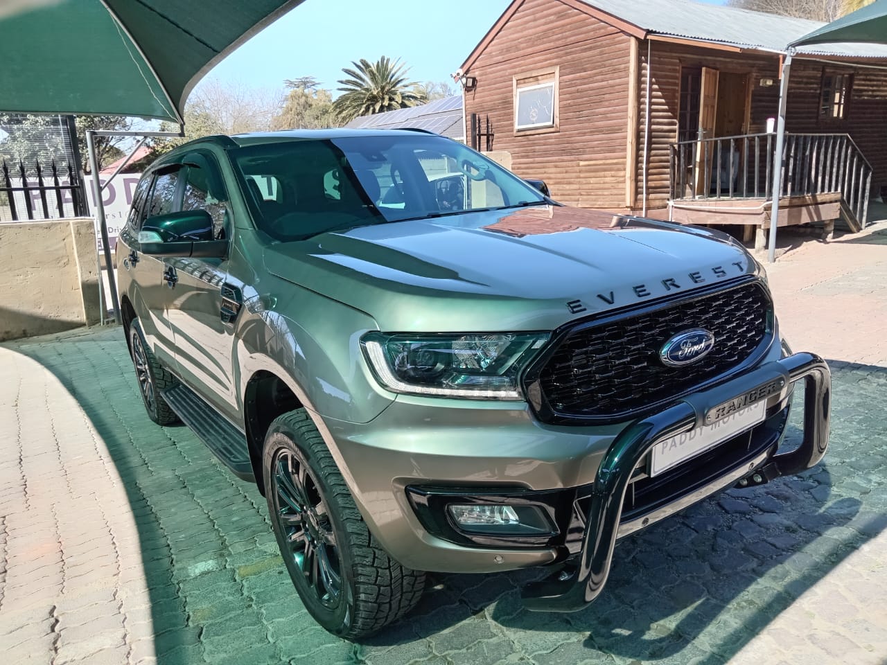 
								Ford Everest 2.0 sport XlT full									
