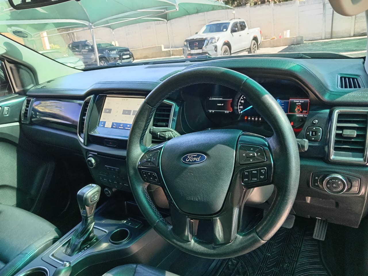 
								Ford Everest 2.0 sport XlT full									