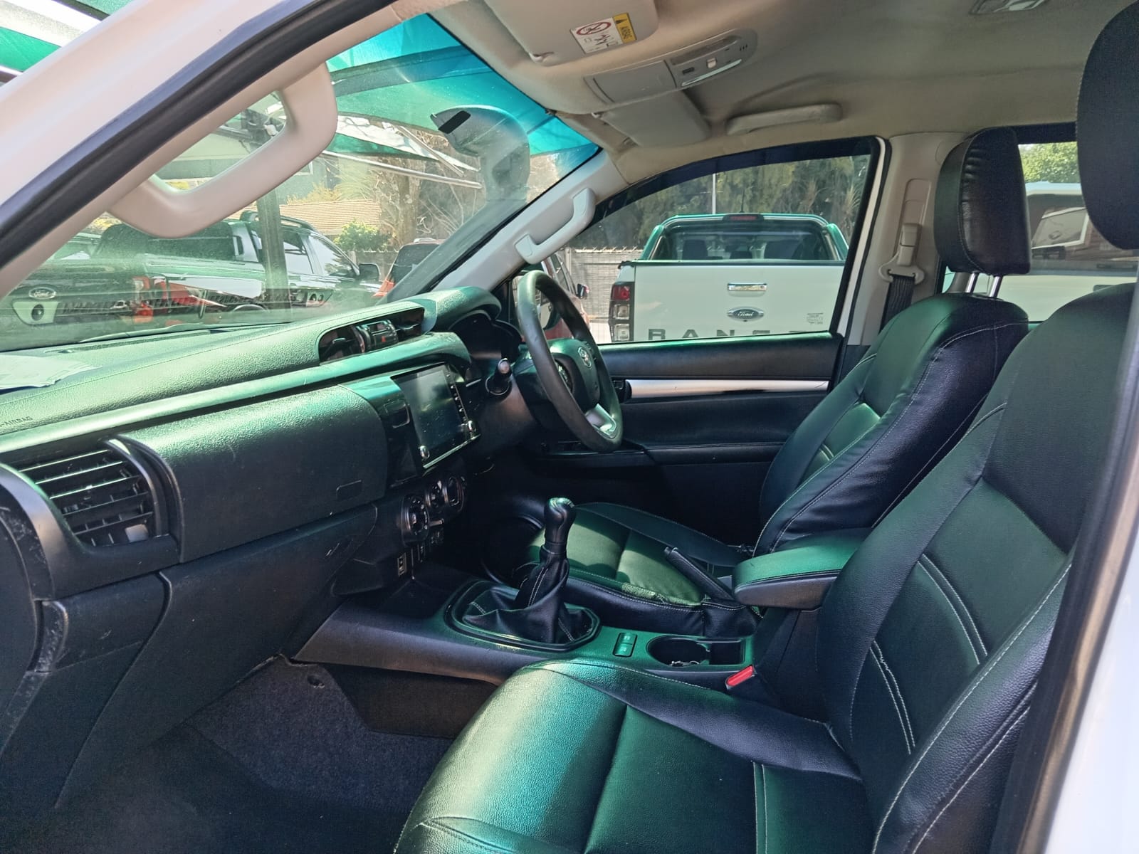 
								Toyota Hilux 2.4GD6 Double cab 4×4 full									