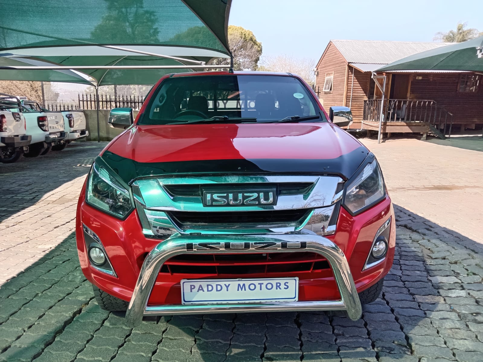 
								Isuzu KB300 D-TEQ Extended cab full									