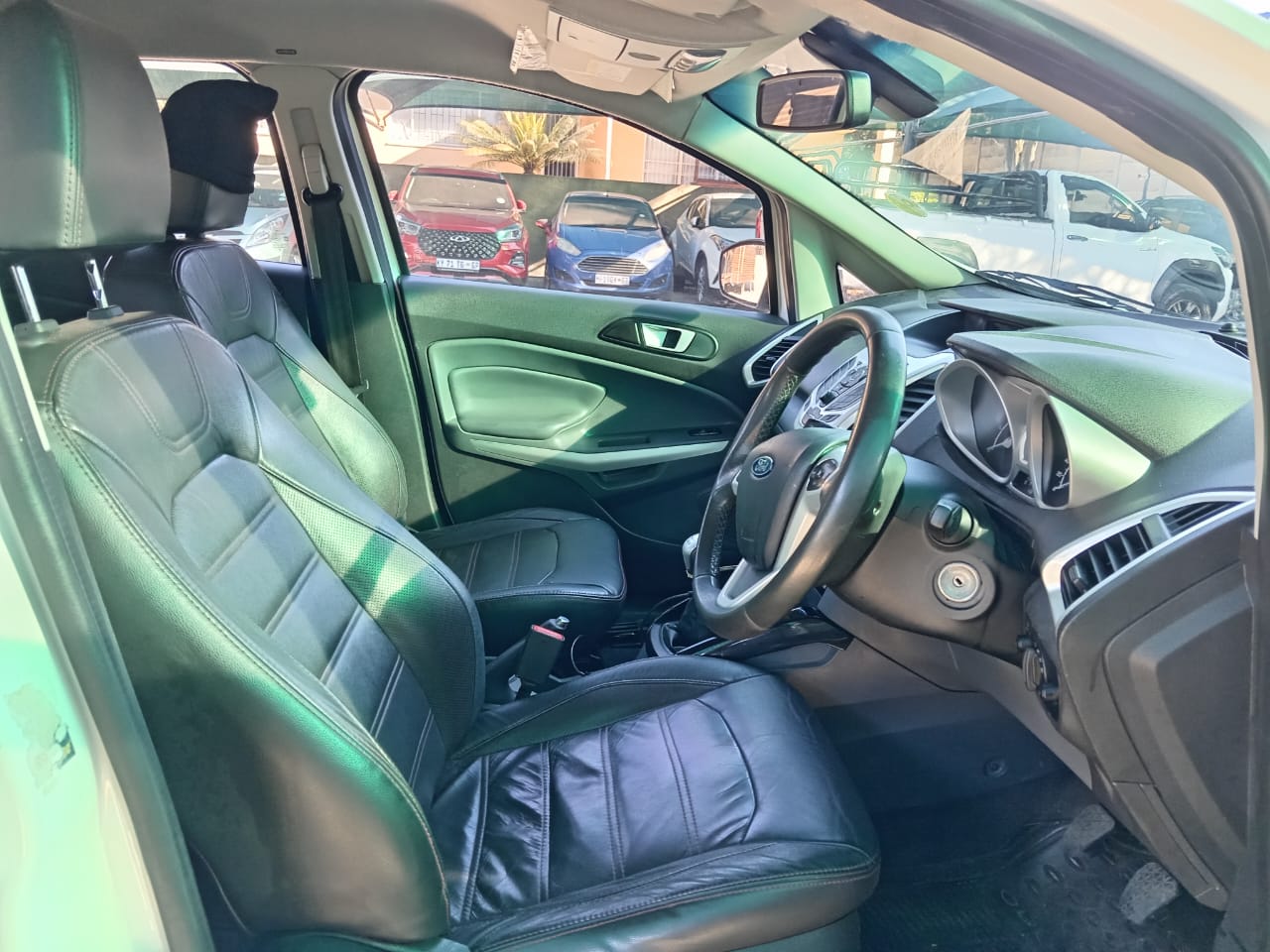 
								Ford EcoSport 1.5 Titanium full									