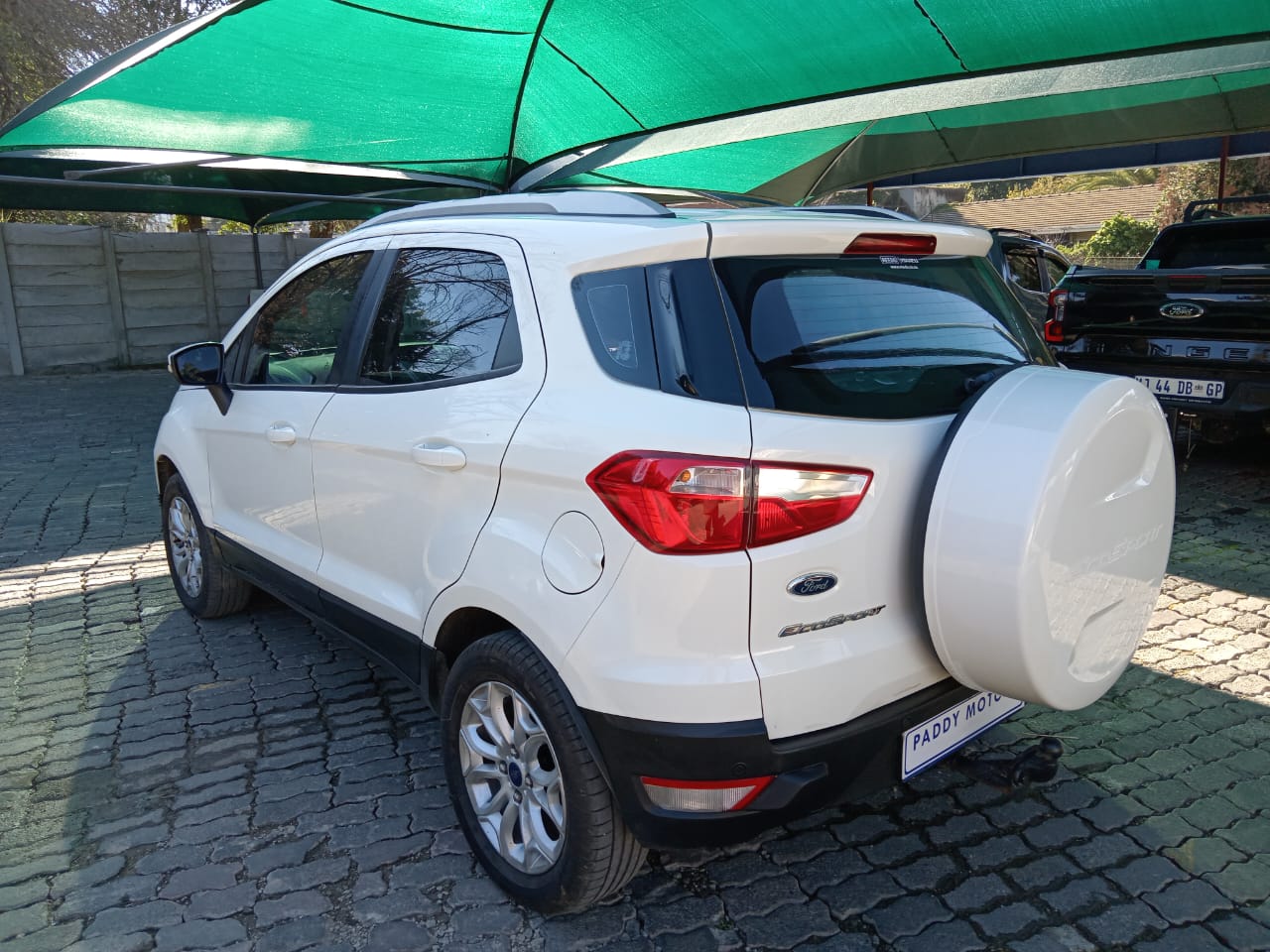
								Ford EcoSport 1.5 Titanium full									