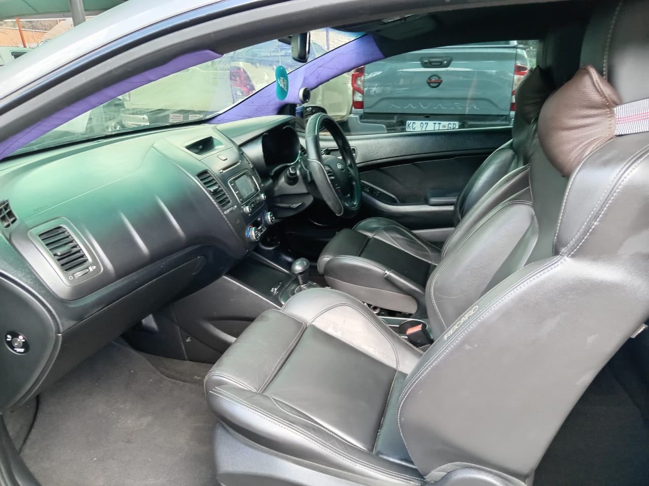 
								Kia Serato 1.6 EX auto -dr. full									