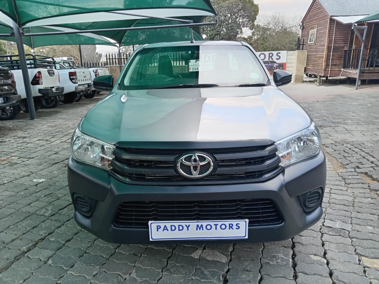 
								Toyota Hilux 2.4GD Single cab full									