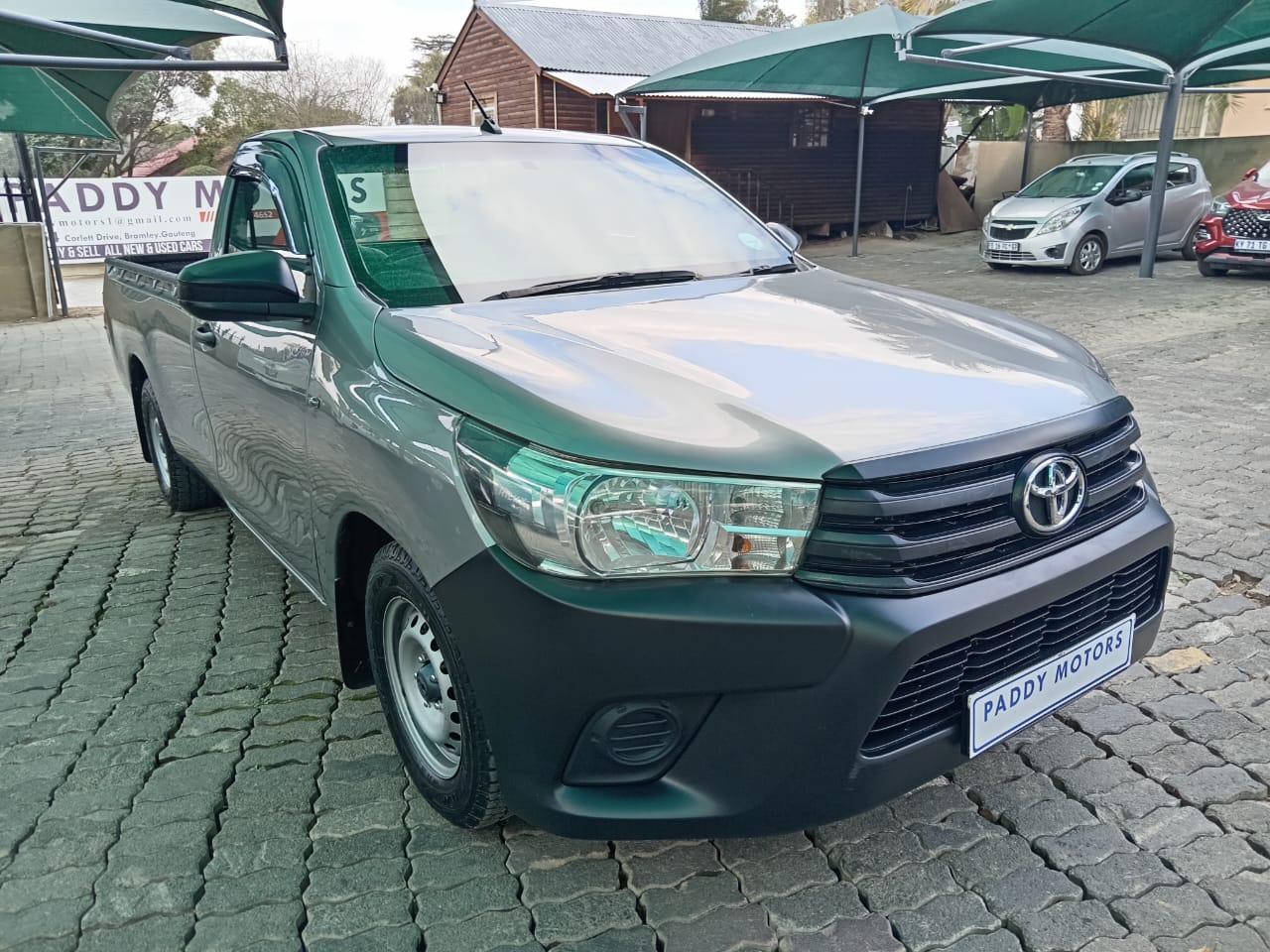 
								Toyota Hilux 2.4GD Single cab full									