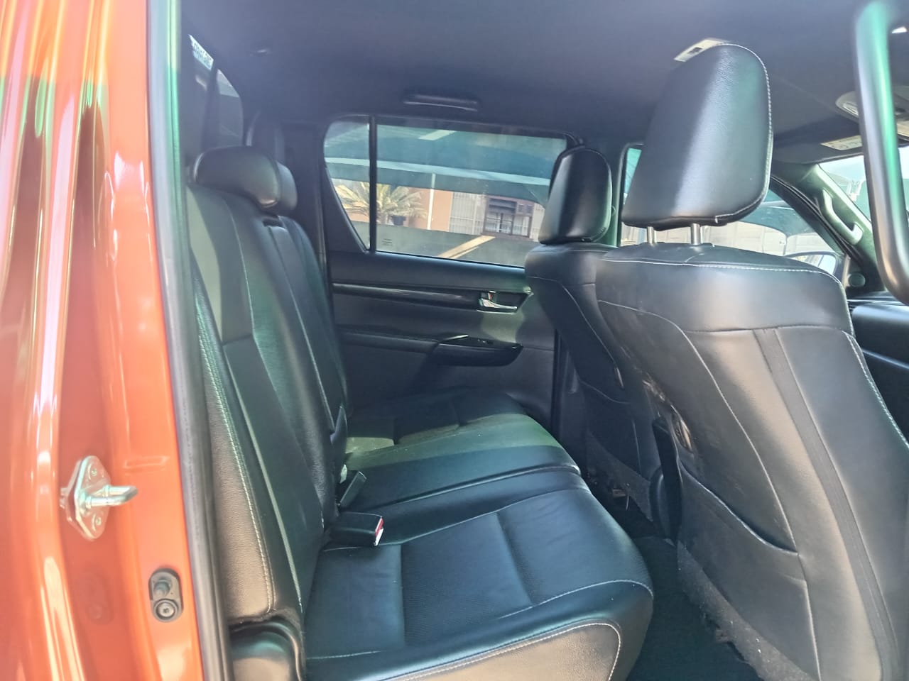 
								Toyota Hilux 2.8GD6 double cab 4×4 legend 50 full									