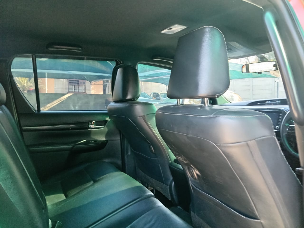 
								Toyota Hilux 2.8GD6 double cab 4×4 legend 50 full									