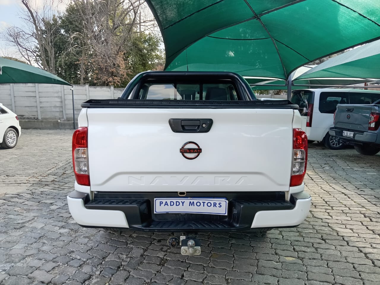 
								Nissan Navara 2.5 DDTI SE Double cab full									