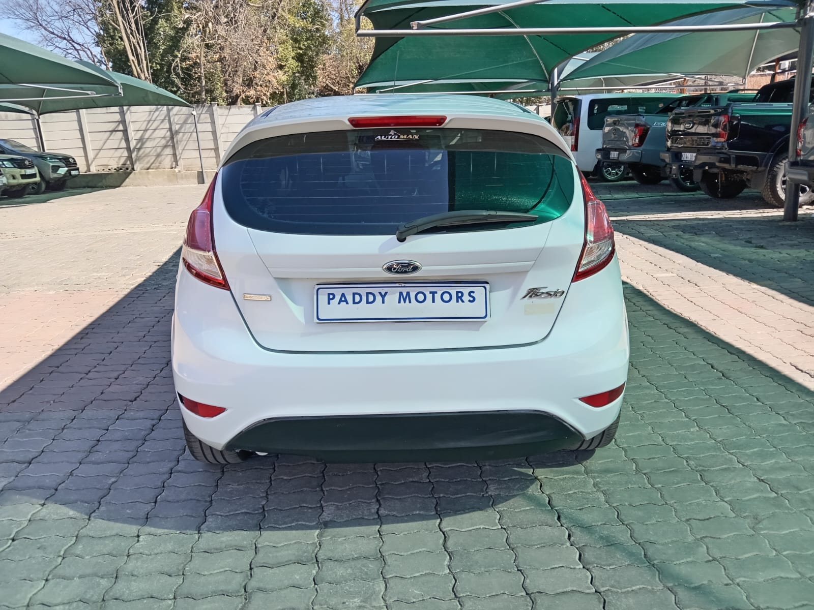 
								Ford Fiesta 1.0 Ambient hatchback. full									