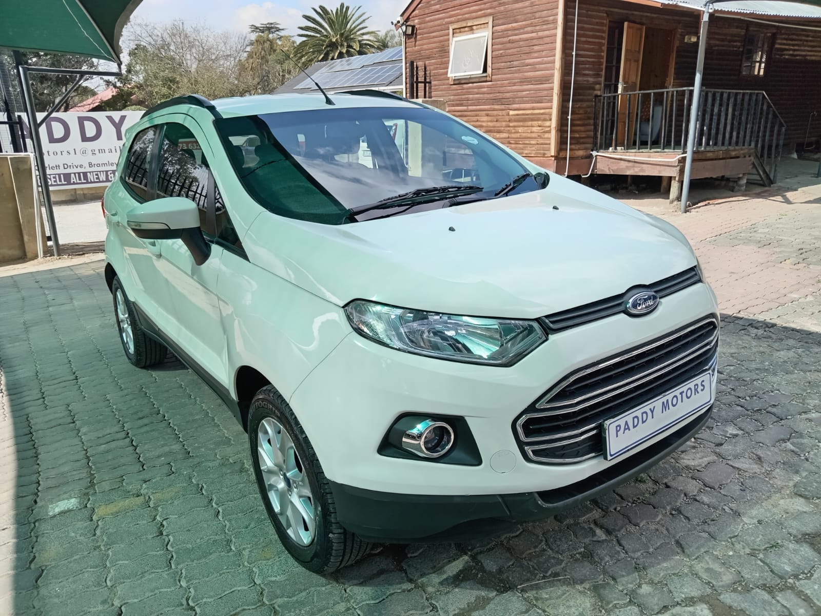 
								Ford EcoSport 1.0 Trend full									