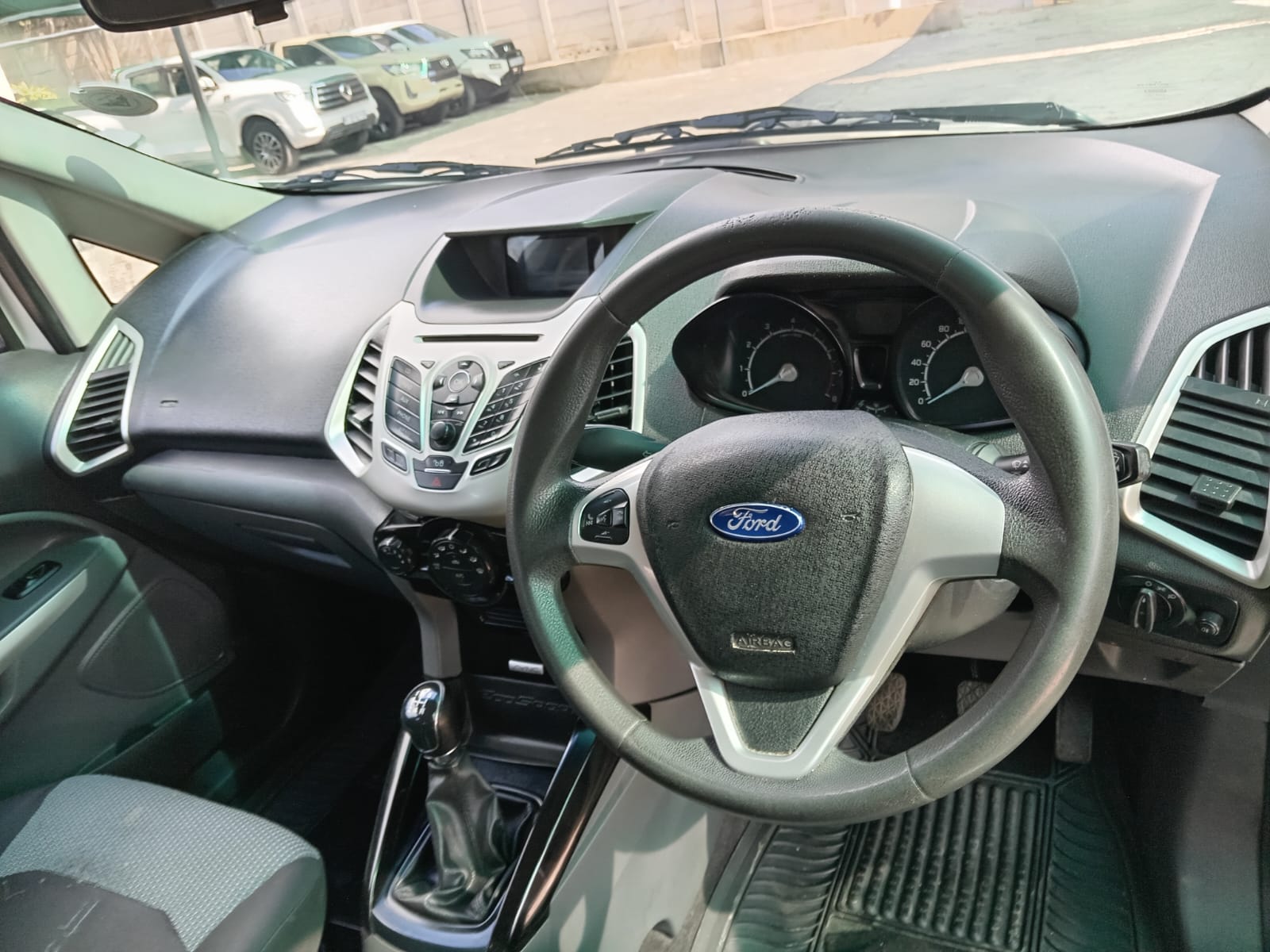 
								Ford EcoSport 1.0 Trend full									