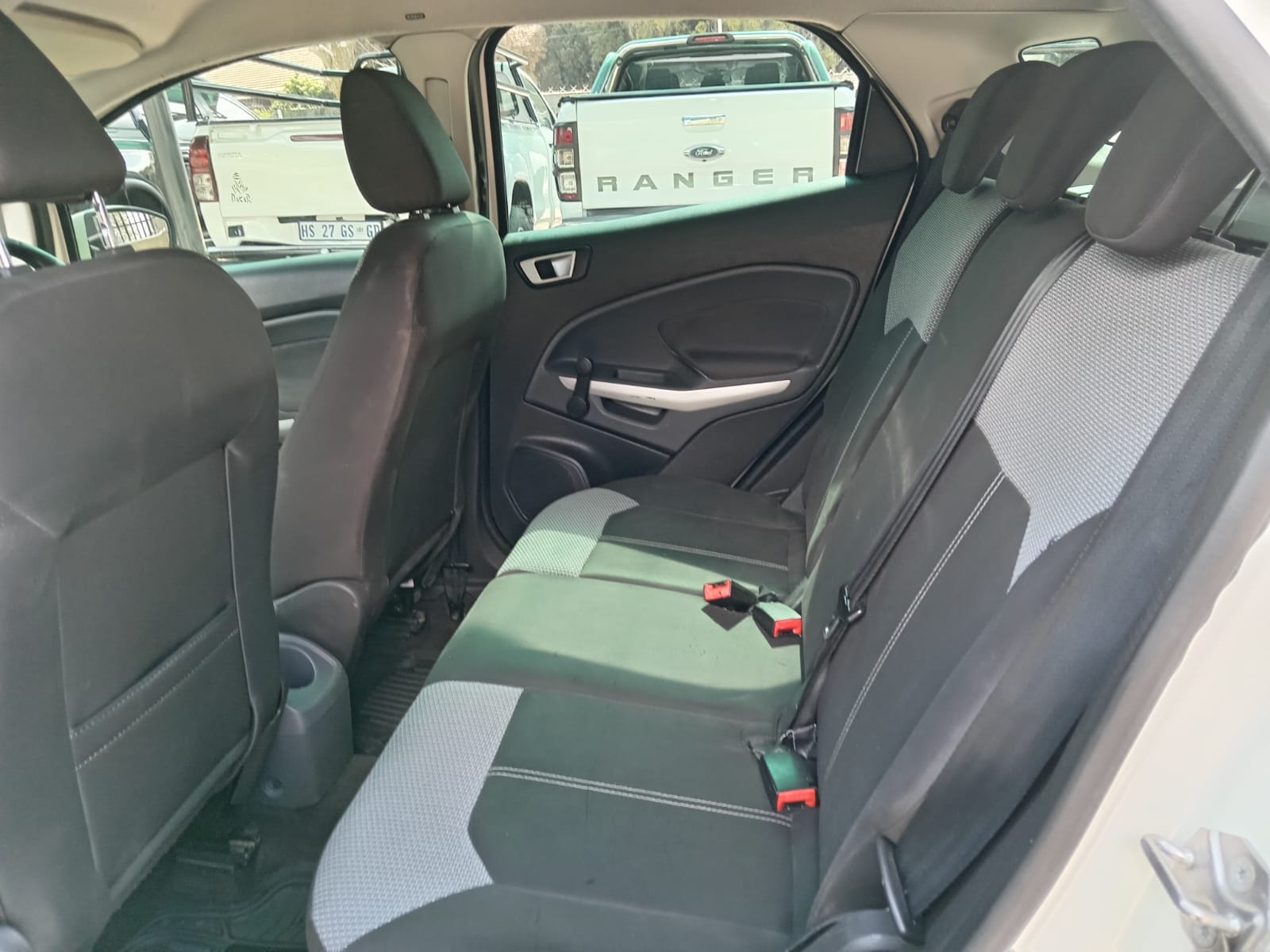 
								Ford EcoSport 1.0 Trend full									