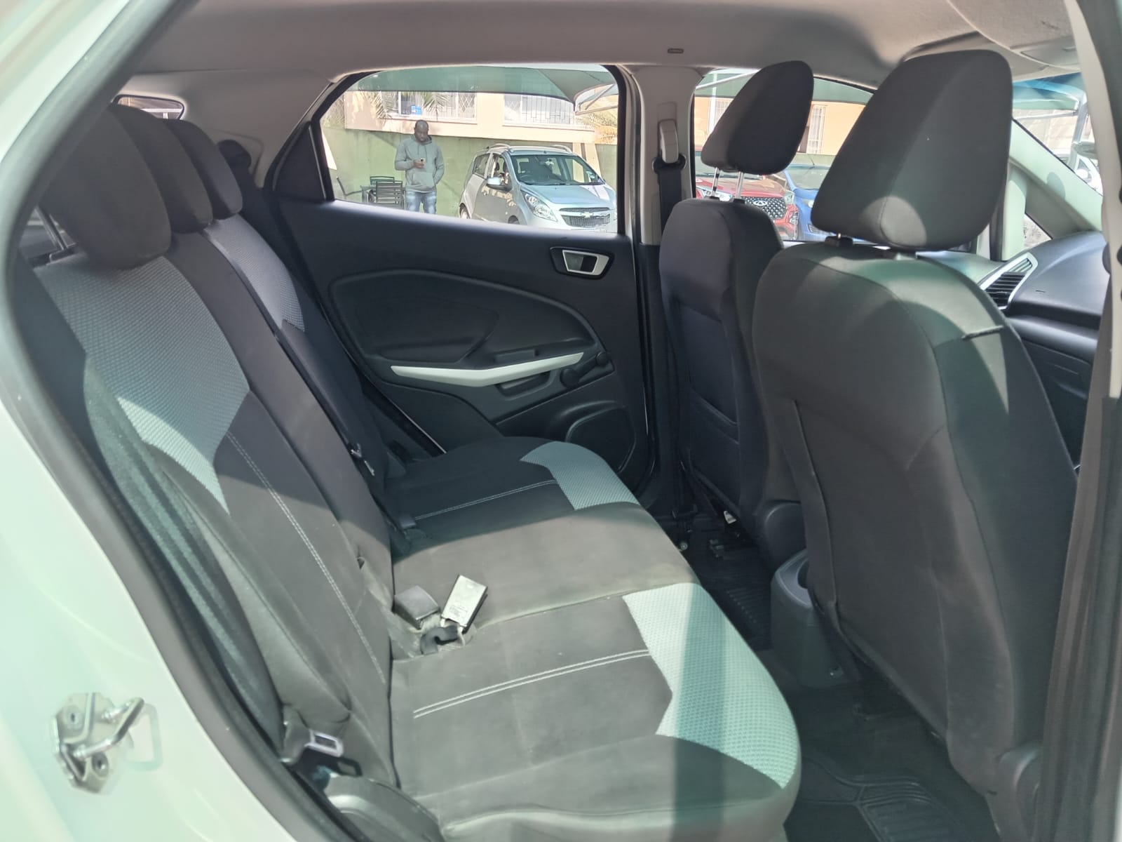 
								Ford EcoSport 1.0 Trend full									