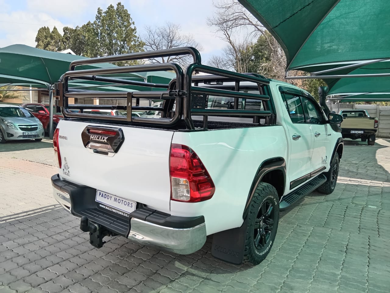 
								Toyota Hilux 2.8GD6 Double cab 4×2 full									