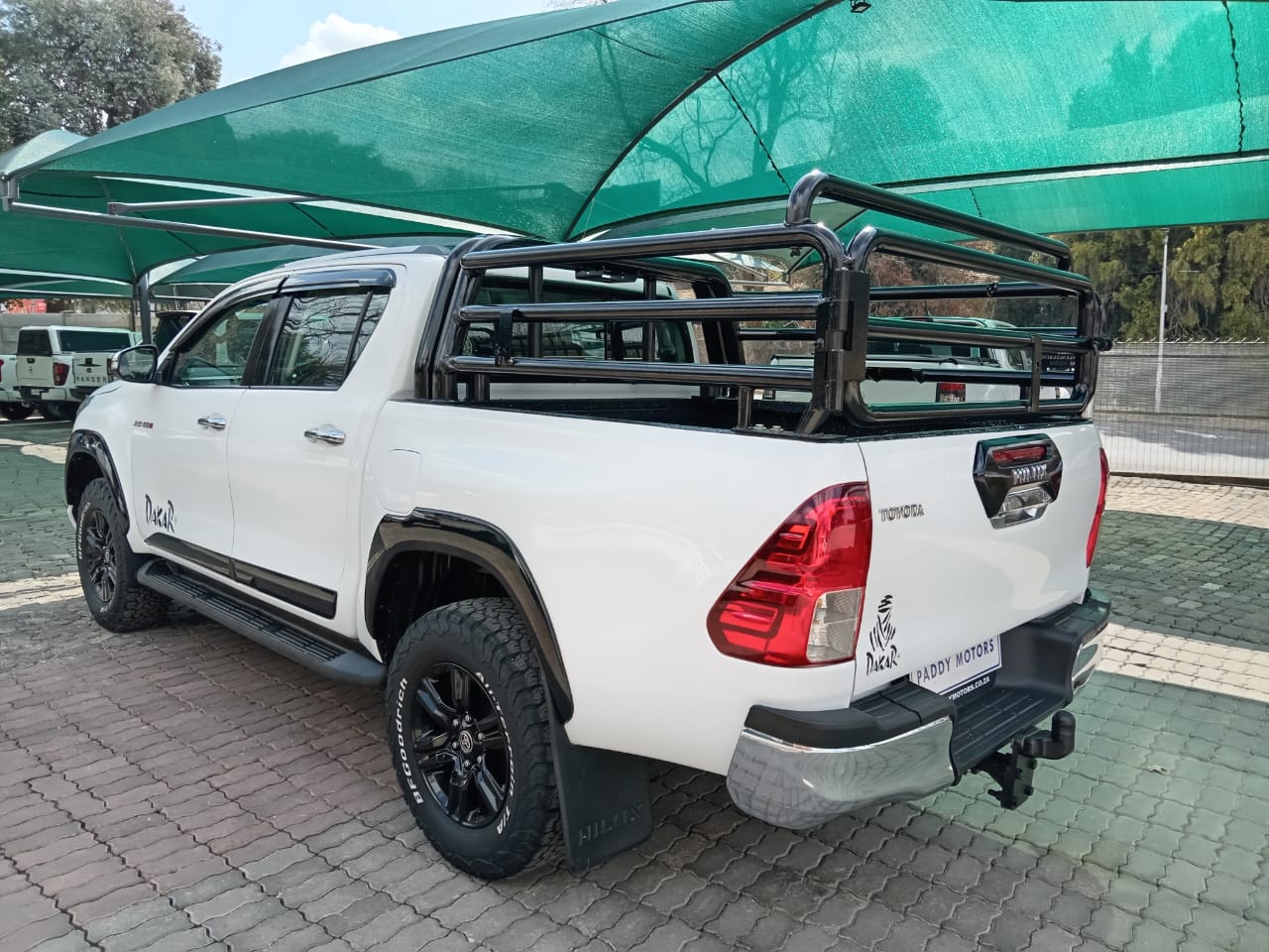 
								Toyota Hilux 2.8GD6 Double cab 4×2 full									