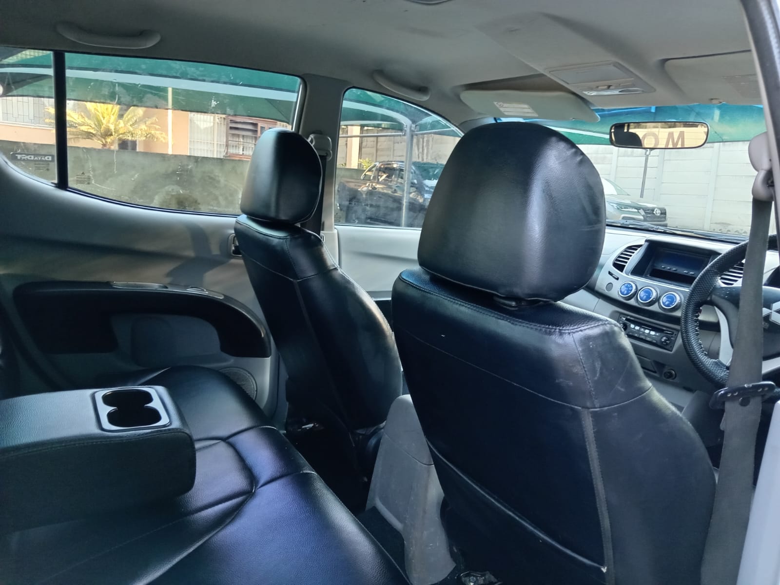 
								Mishibishu Triton 3.2 Double cab 4×4 full									