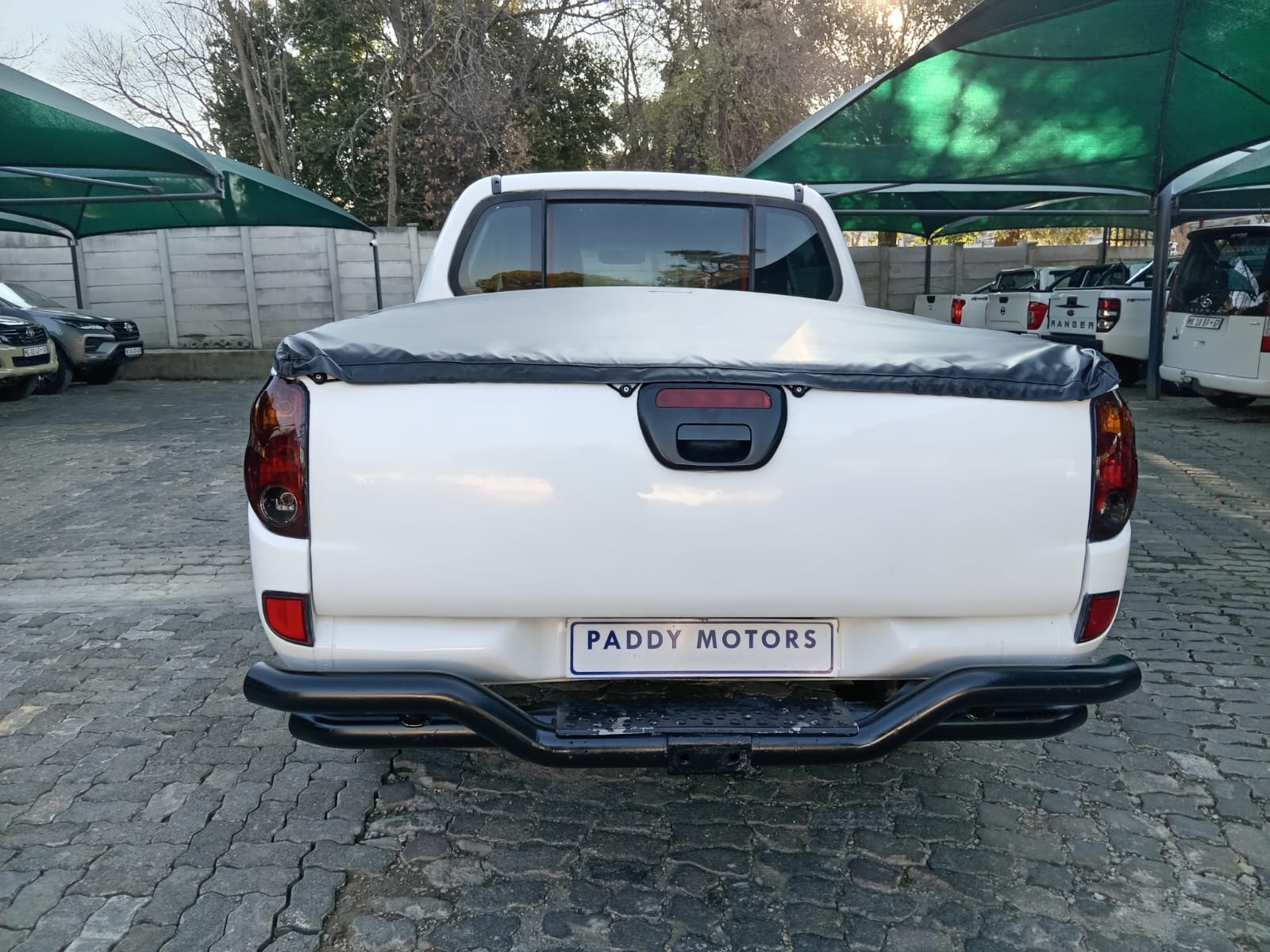 
								Mishibishu Triton 3.2 Double cab 4×4 full									