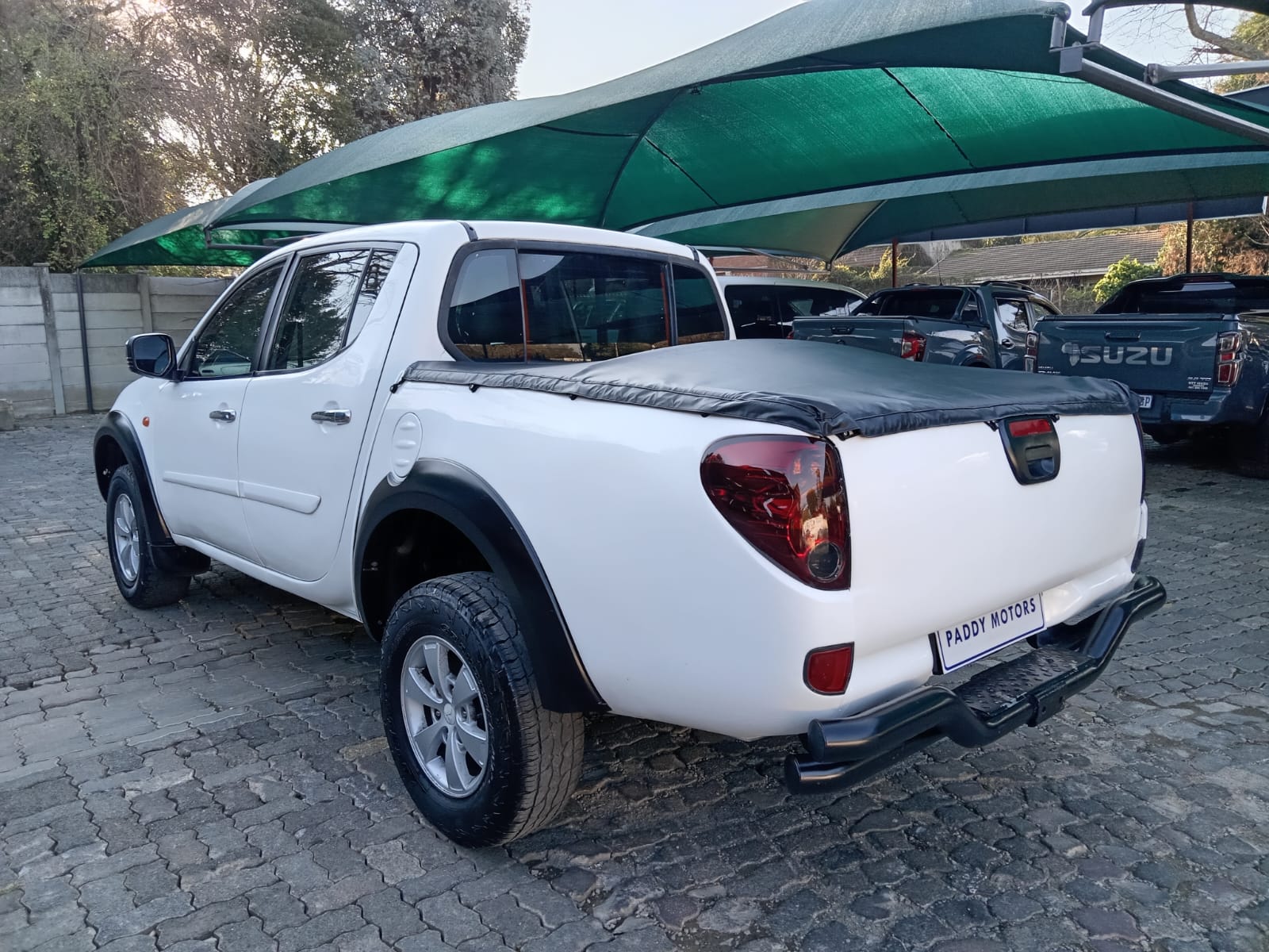 
								Mishibishu Triton 3.2 Double cab 4×4 full									
