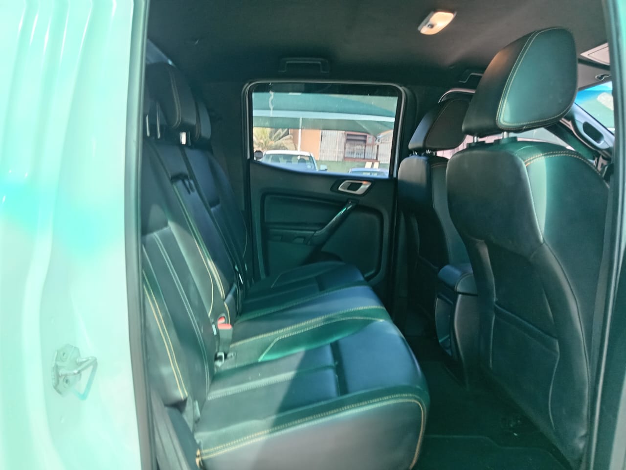 
								Ford Ranger 2.0 Bi-turbo Double cab wild Trak 4×4. full									