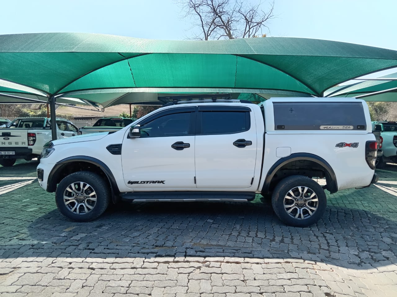 
								Ford Ranger 2.0 Bi-turbo Double cab wild Trak 4×4. full									