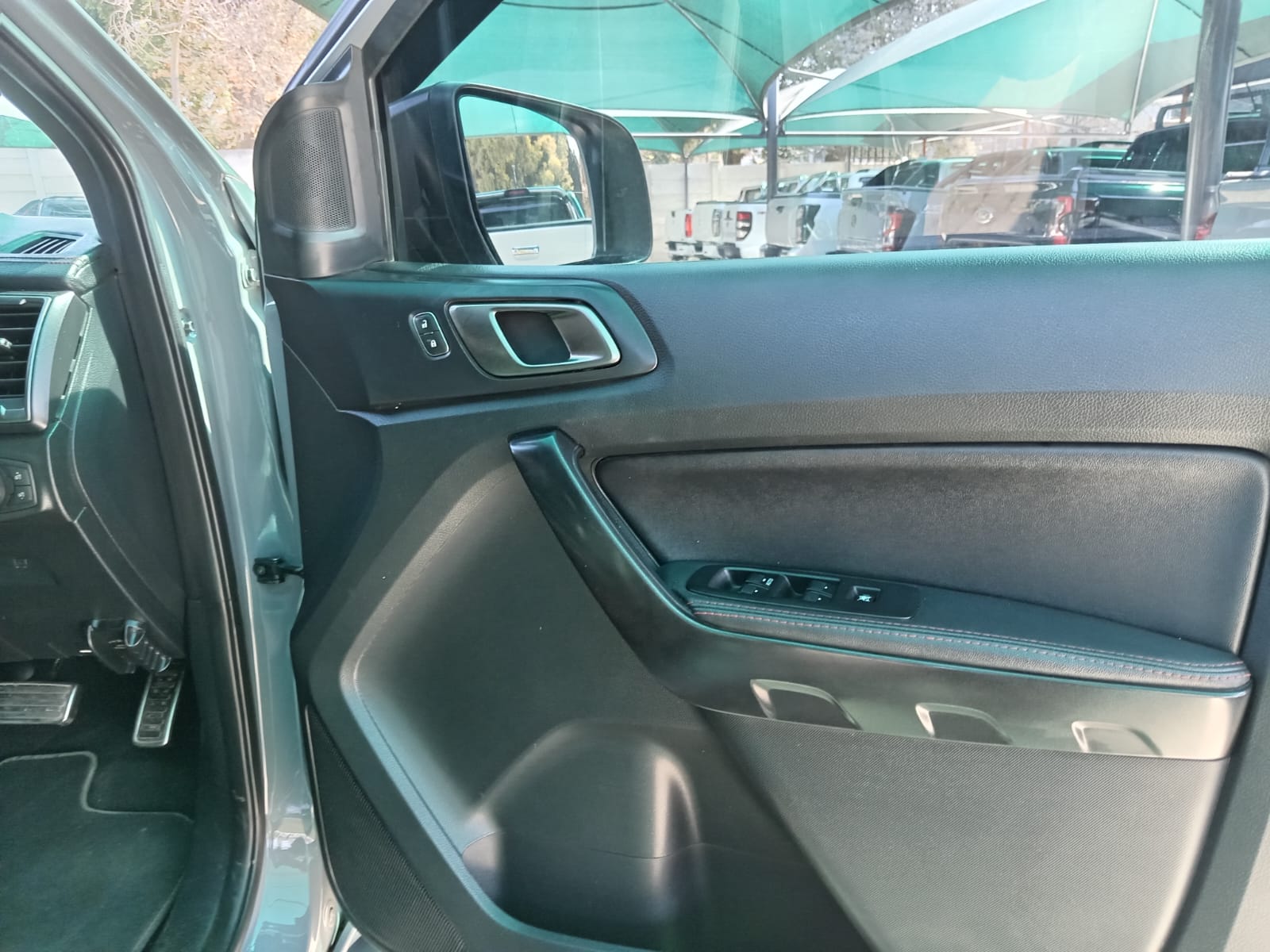 
								Ford Ranger 2.0 Bi-turbo Double cab Raptor 4×4. full									