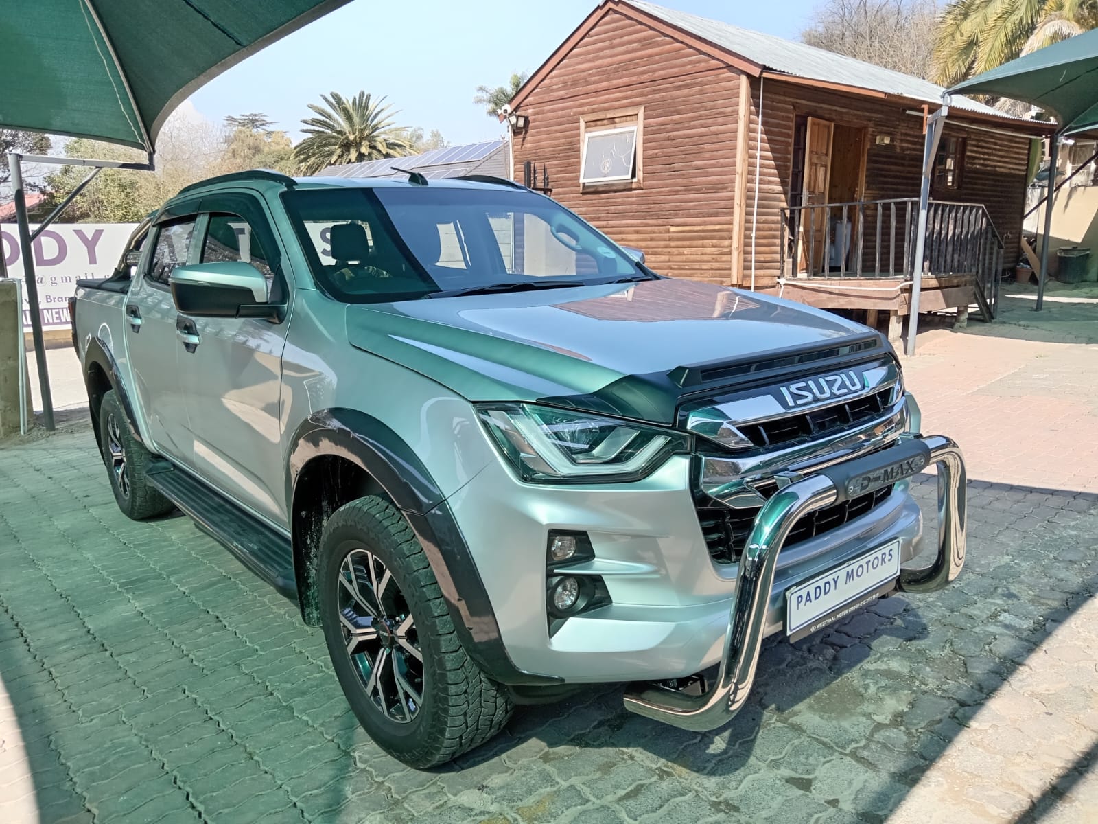 
								Isuzu D-max 1.9  LS double cab 4X2 full									