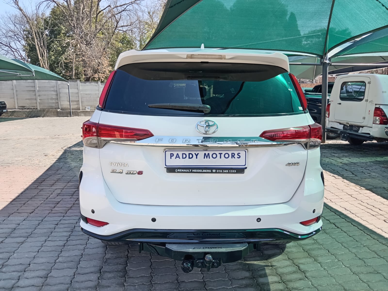 
								Toyota Fortuner 2.4 GD6 4×4 full									