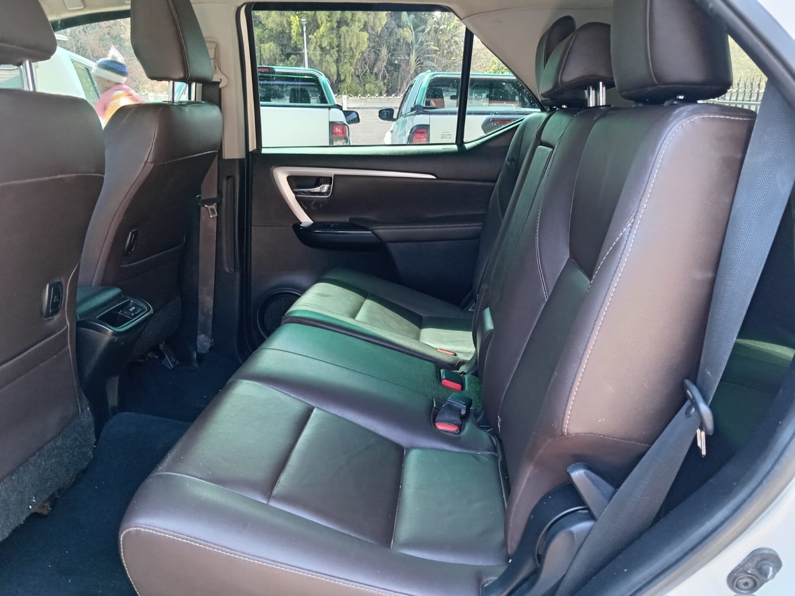 
								Toyota Fortuner 2.4 GD6 4×4 full									