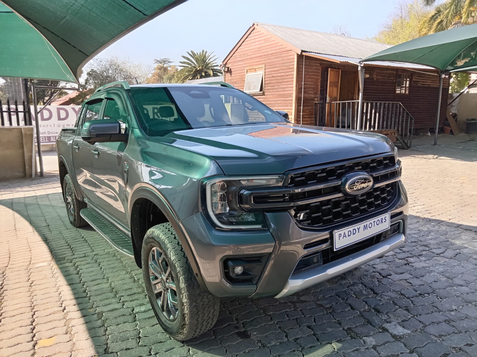 
								Ford Ranger 2.0 BI-Turbo double cab Wild Trak full									