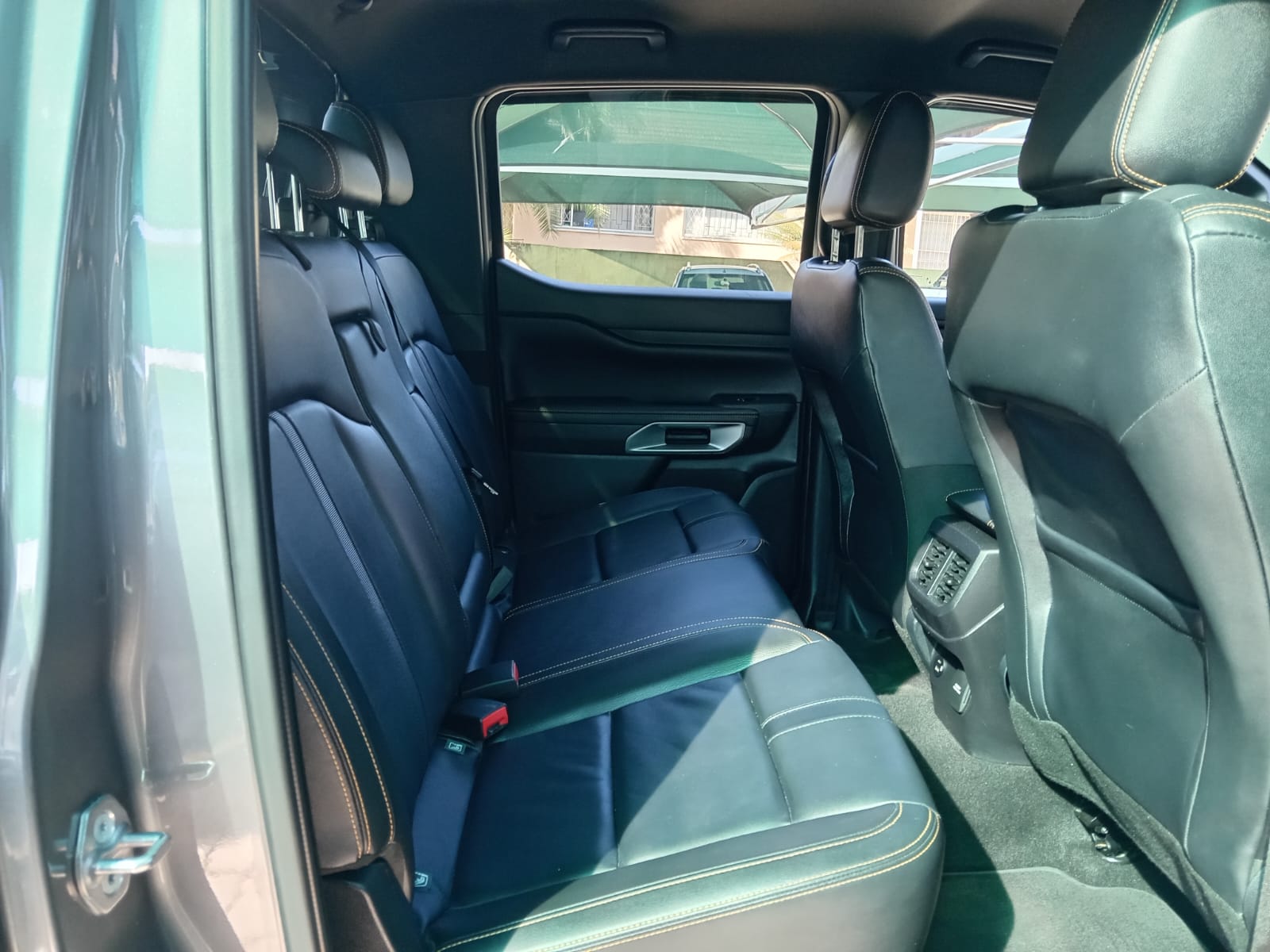 
								Ford Ranger 2.0 BI-Turbo double cab Wild Trak full									