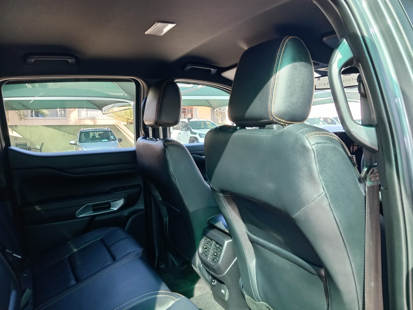 
								Ford Ranger 2.0 BI-Turbo double cab Wild Trak full									