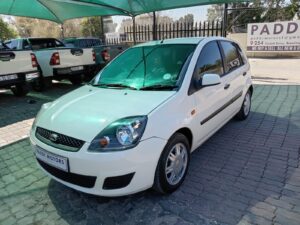 Ford Fiesta 1.6i Ambient Auto.